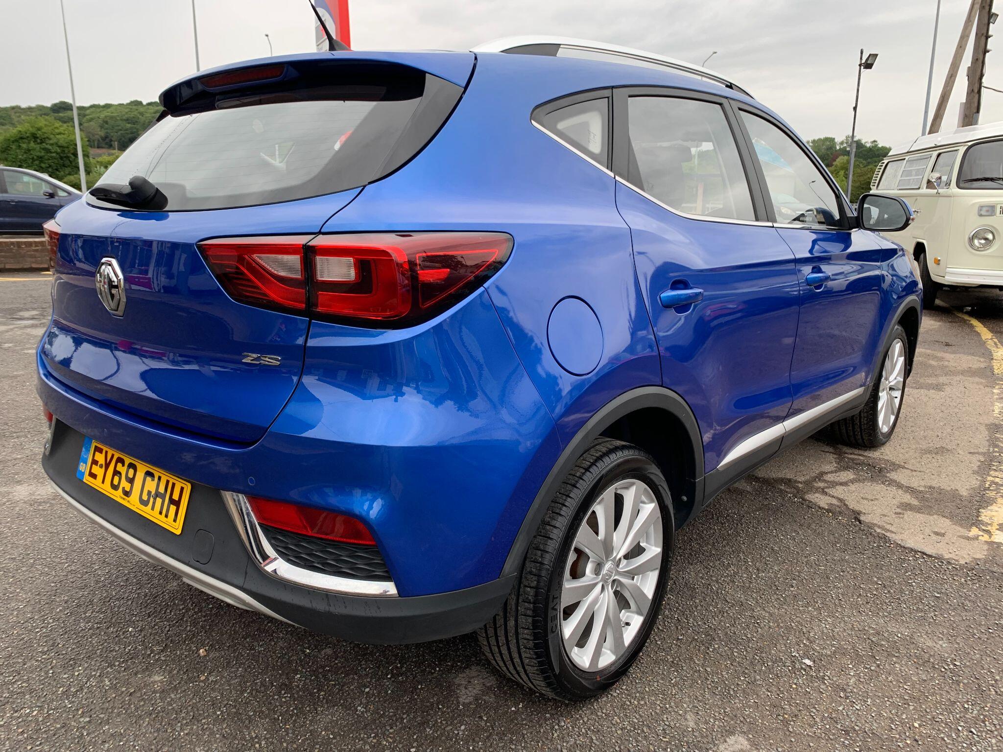 MG MG ZS view 8