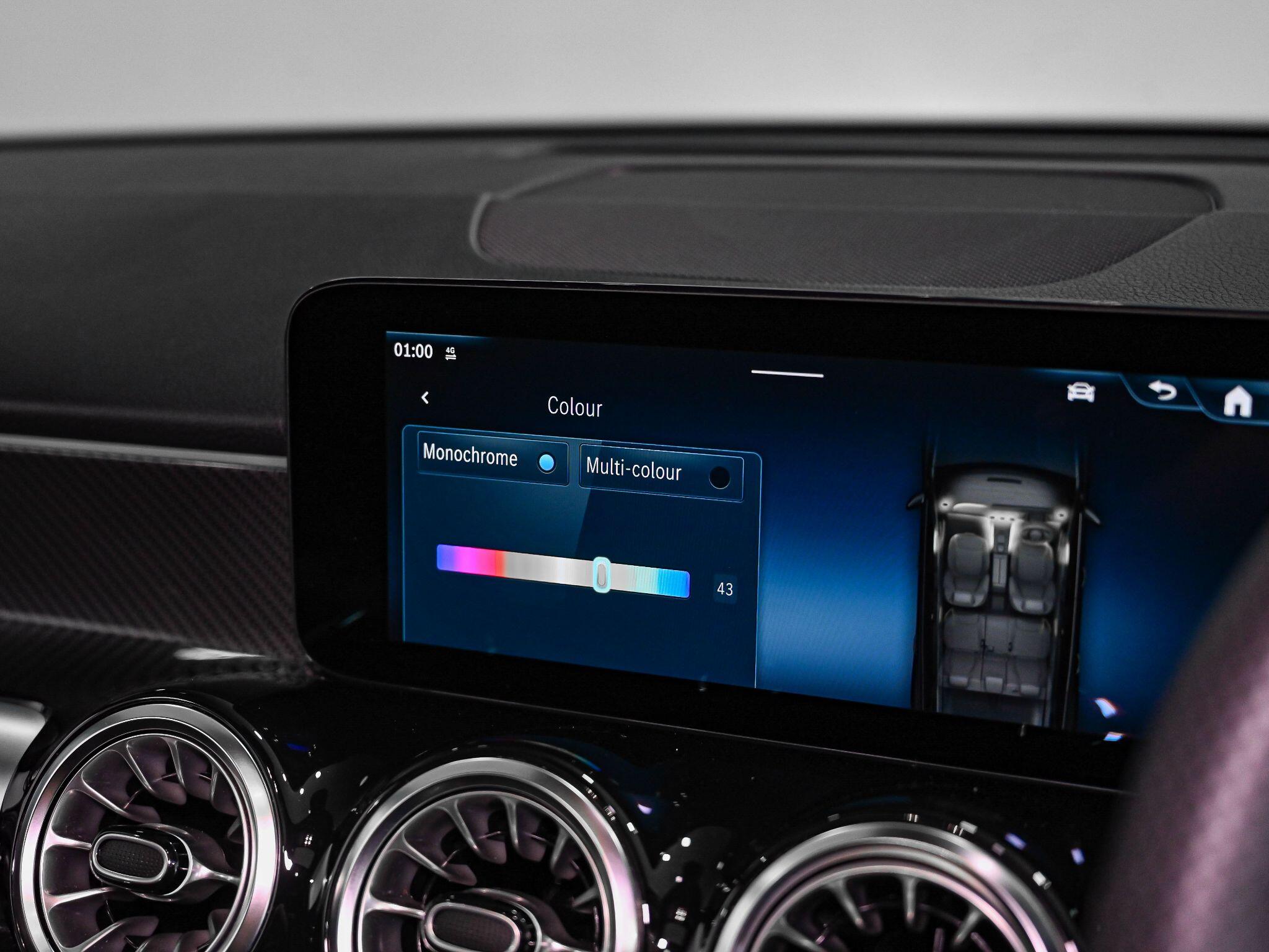 Mercedes-Benz GLB view 13