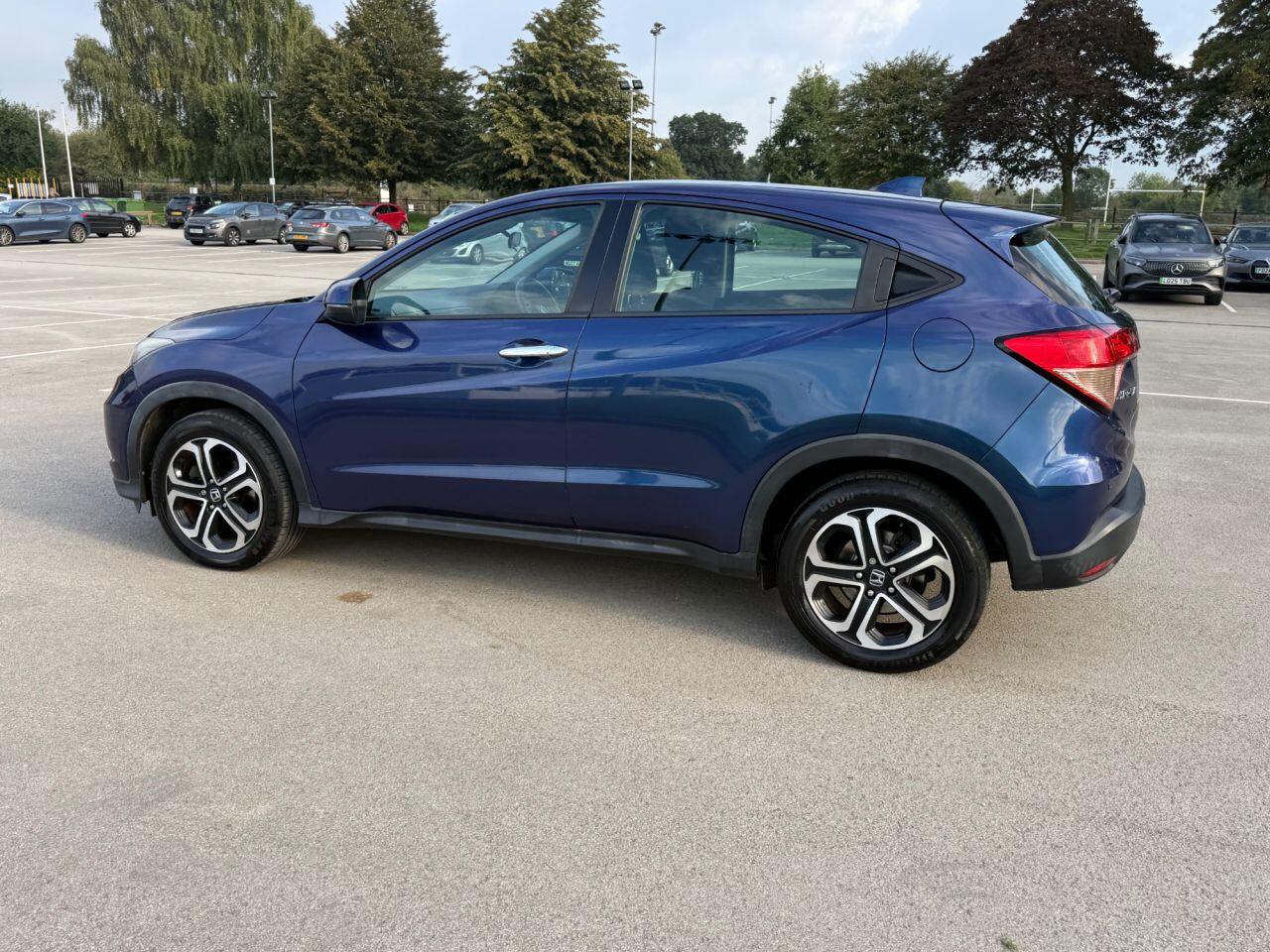 Honda HR-V view 45