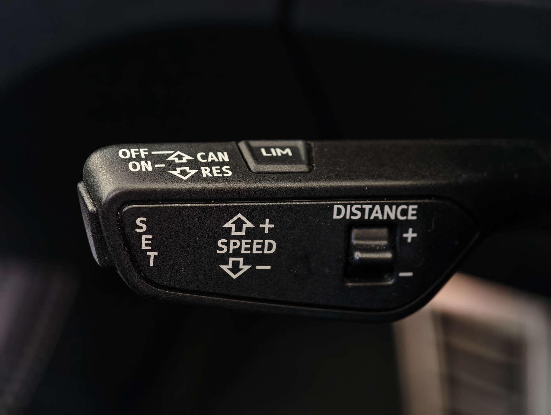 Audi SQ5 view 39