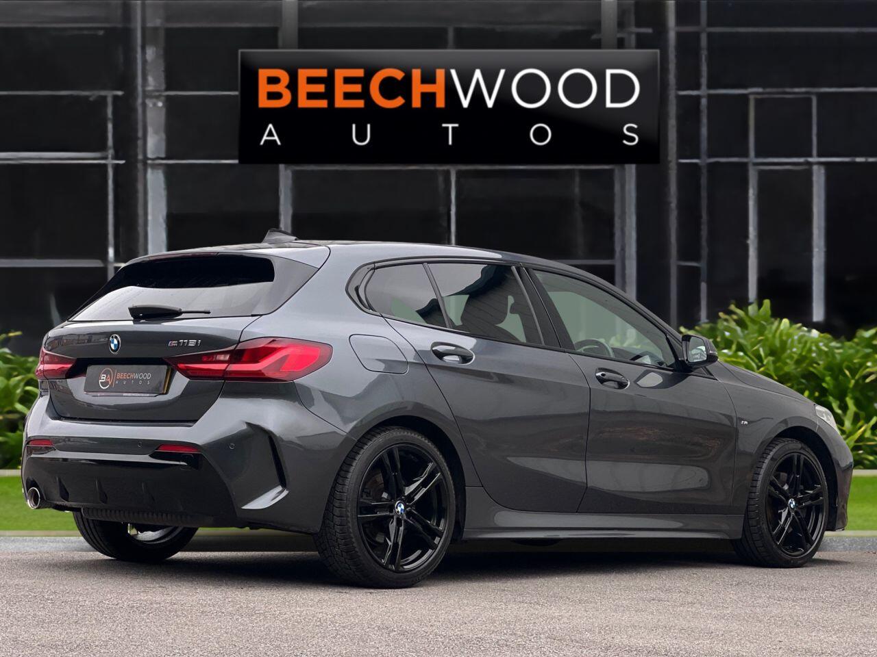 BMW 1 Series view 8