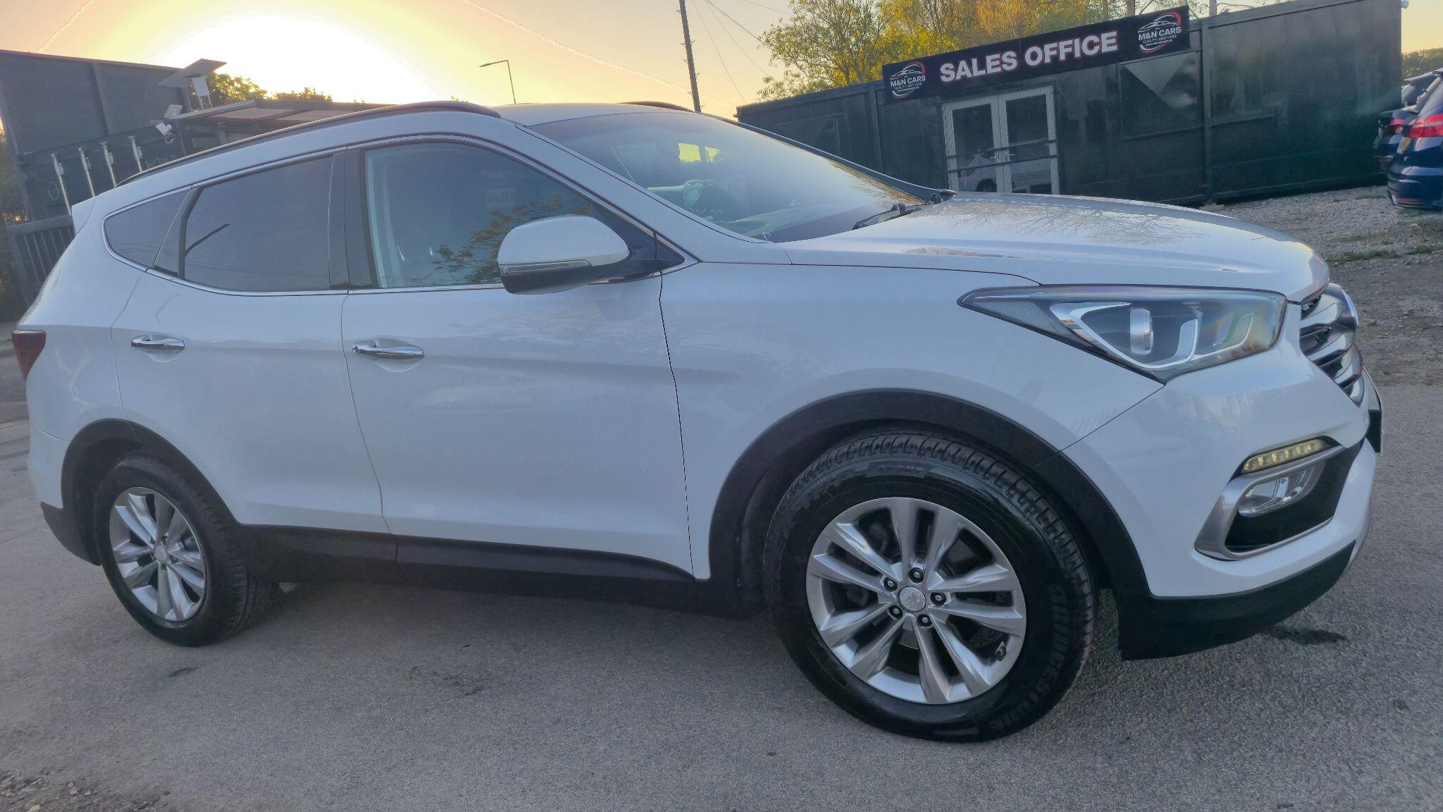 Hyundai Santa Fe view 3