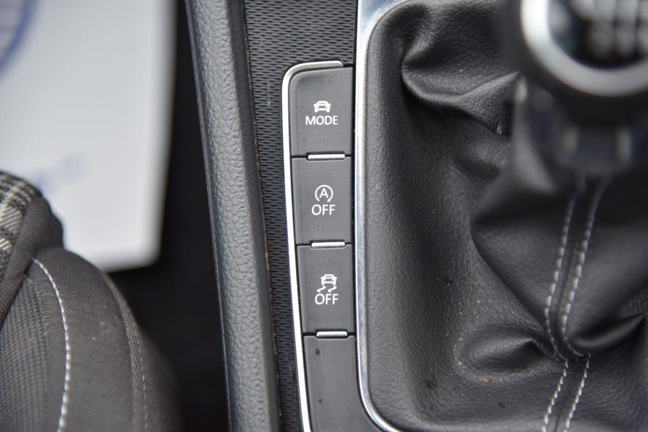 Volkswagen Golf view 40