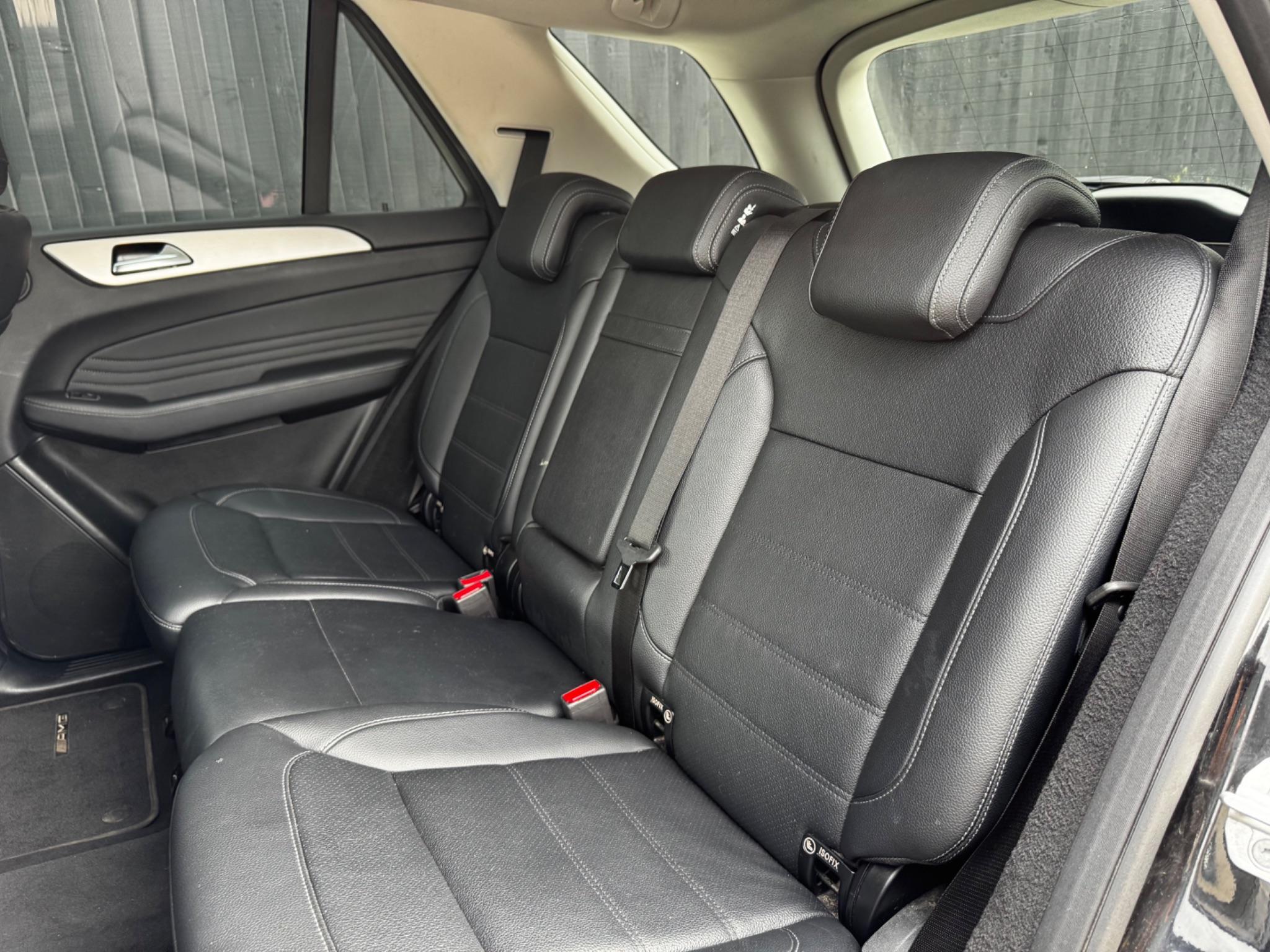 Mercedes-Benz Gle view 17