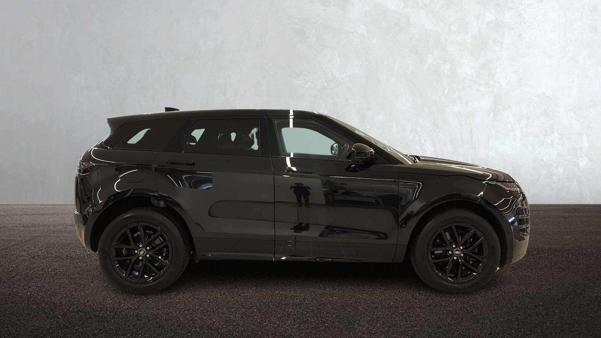 Land Rover Range Rover Evoque view 5