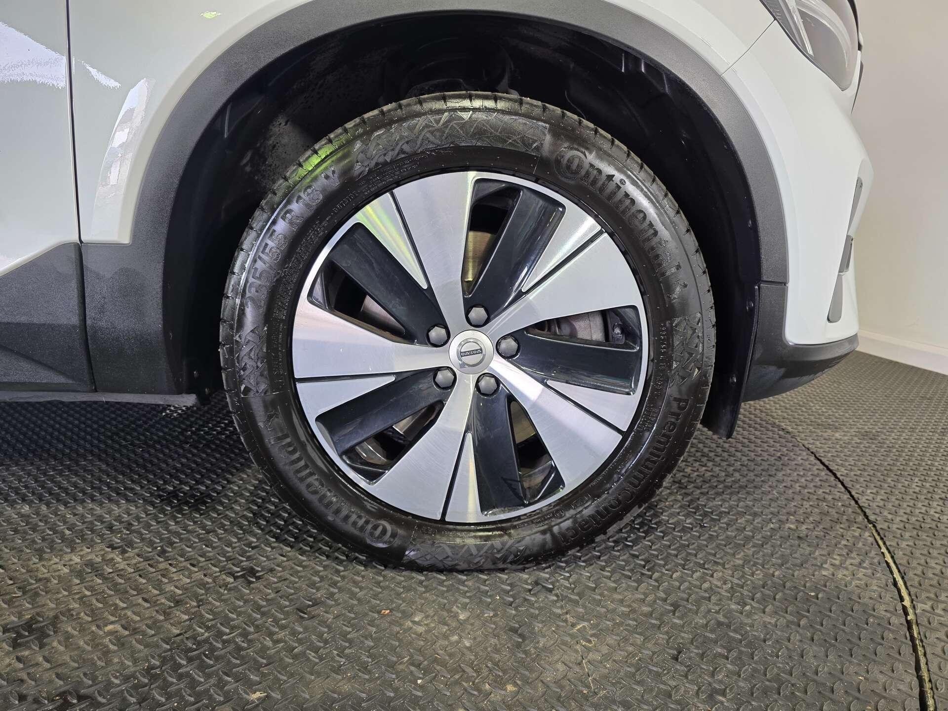 Volvo XC40 view 56