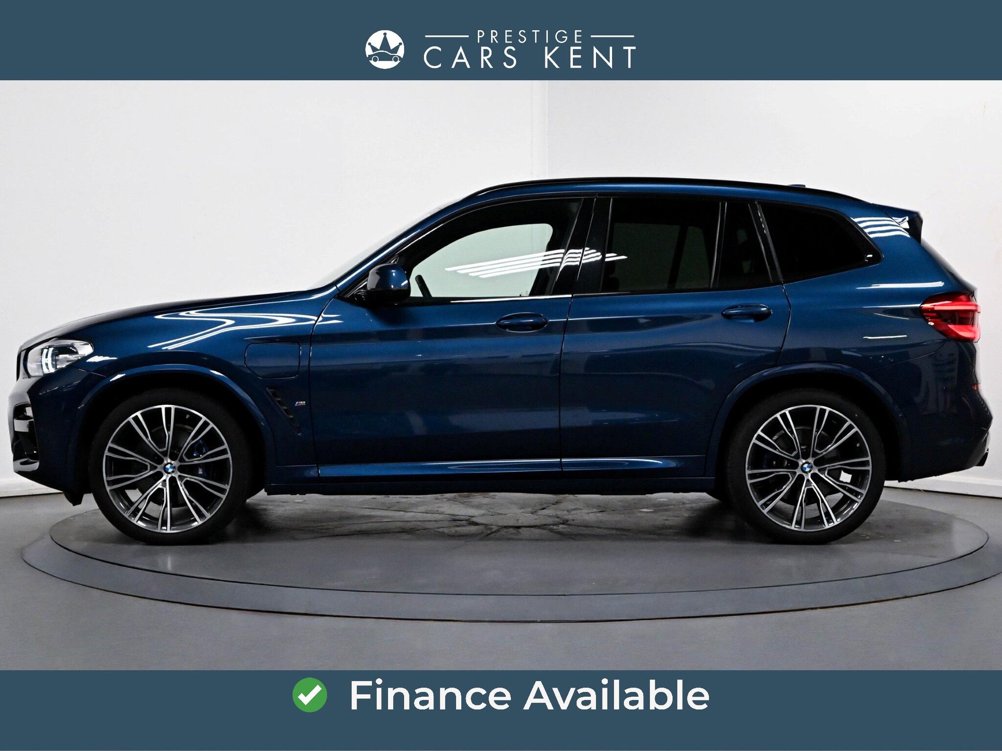 BMW X3 view 4