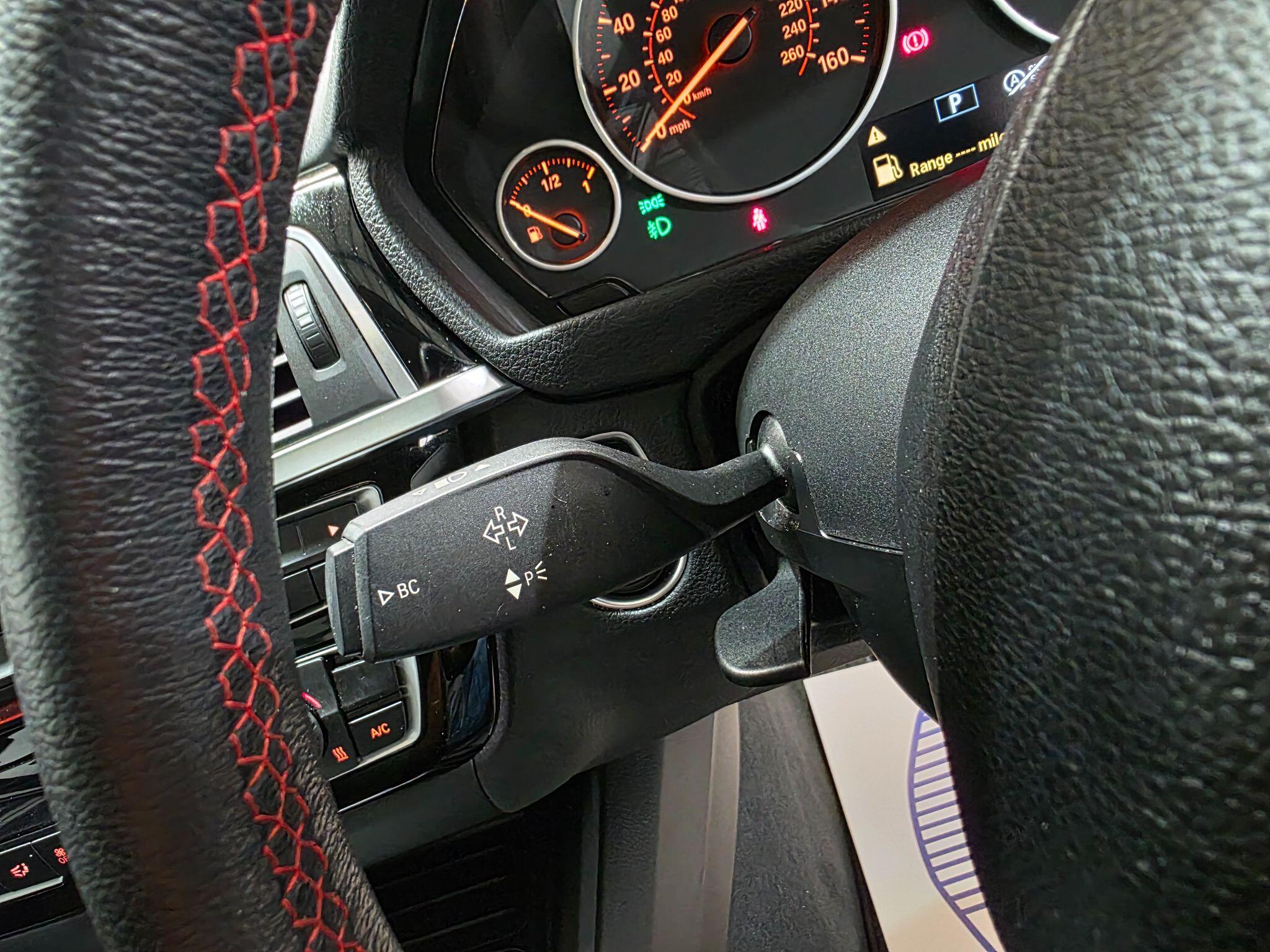 BMW 3 Series view 19