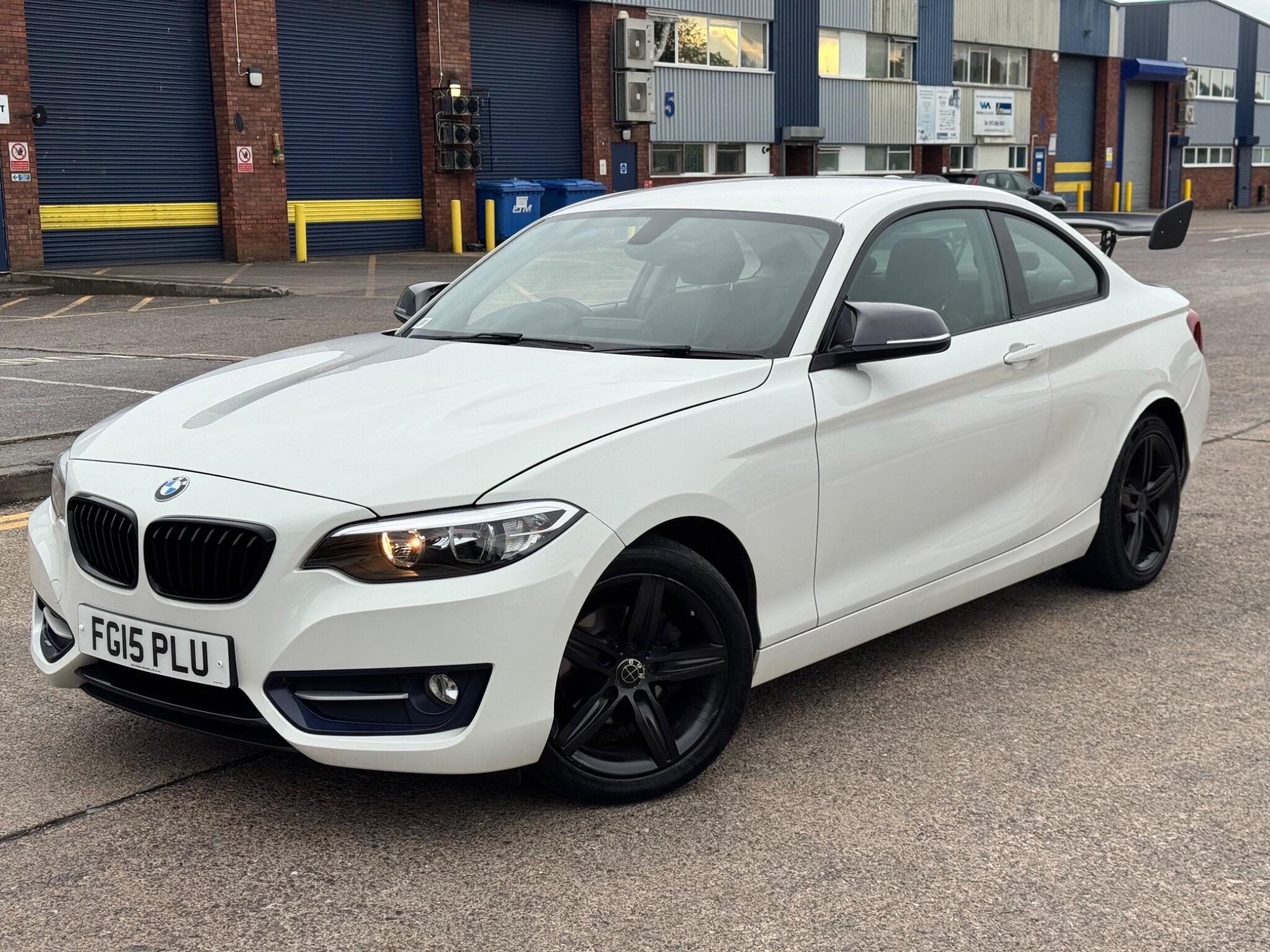 BMW 2 Series view 3