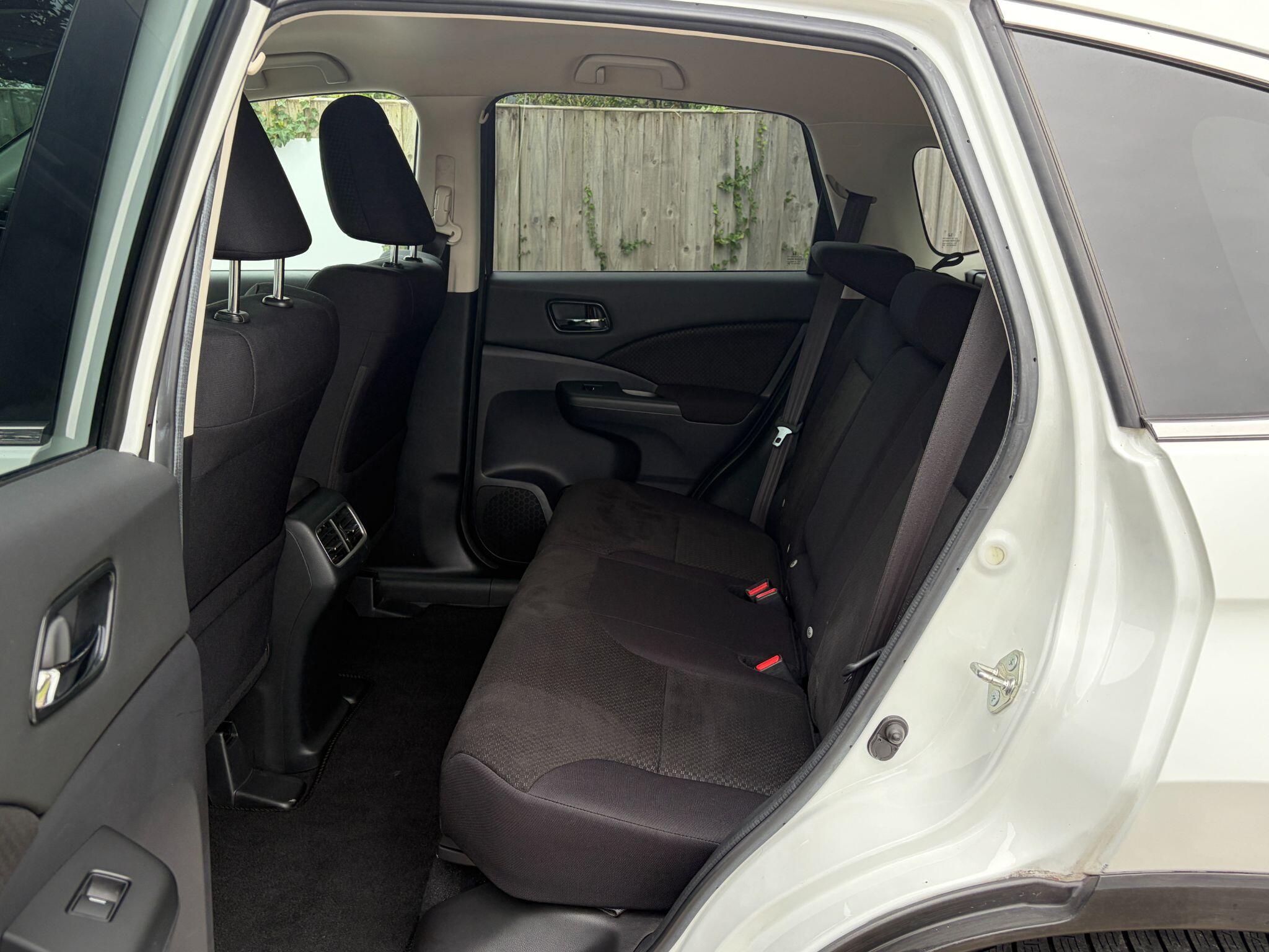 Honda CR-V view 11