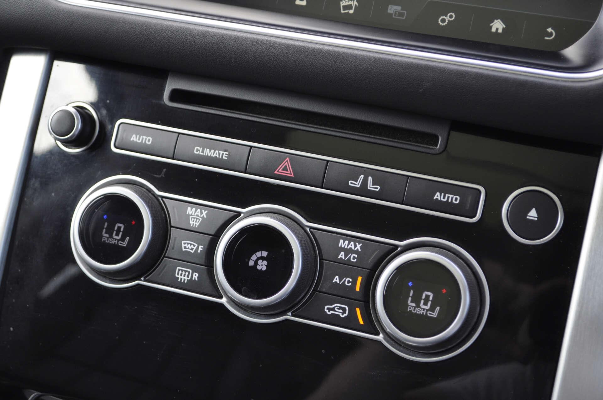 Land Rover Range Rover view 21