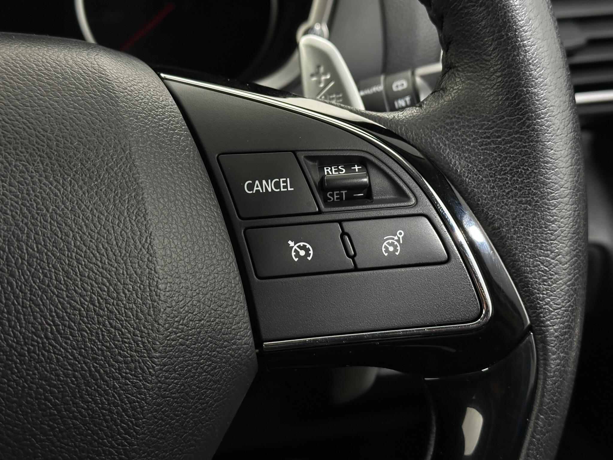 Mitsubishi Eclipse Cross view 16