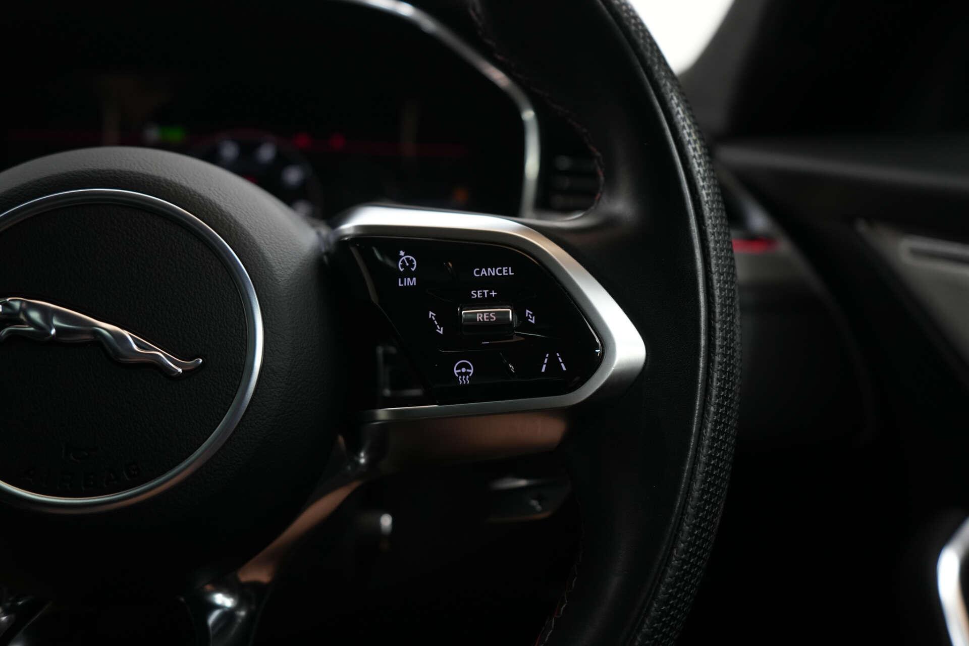 Jaguar F-Pace view 44