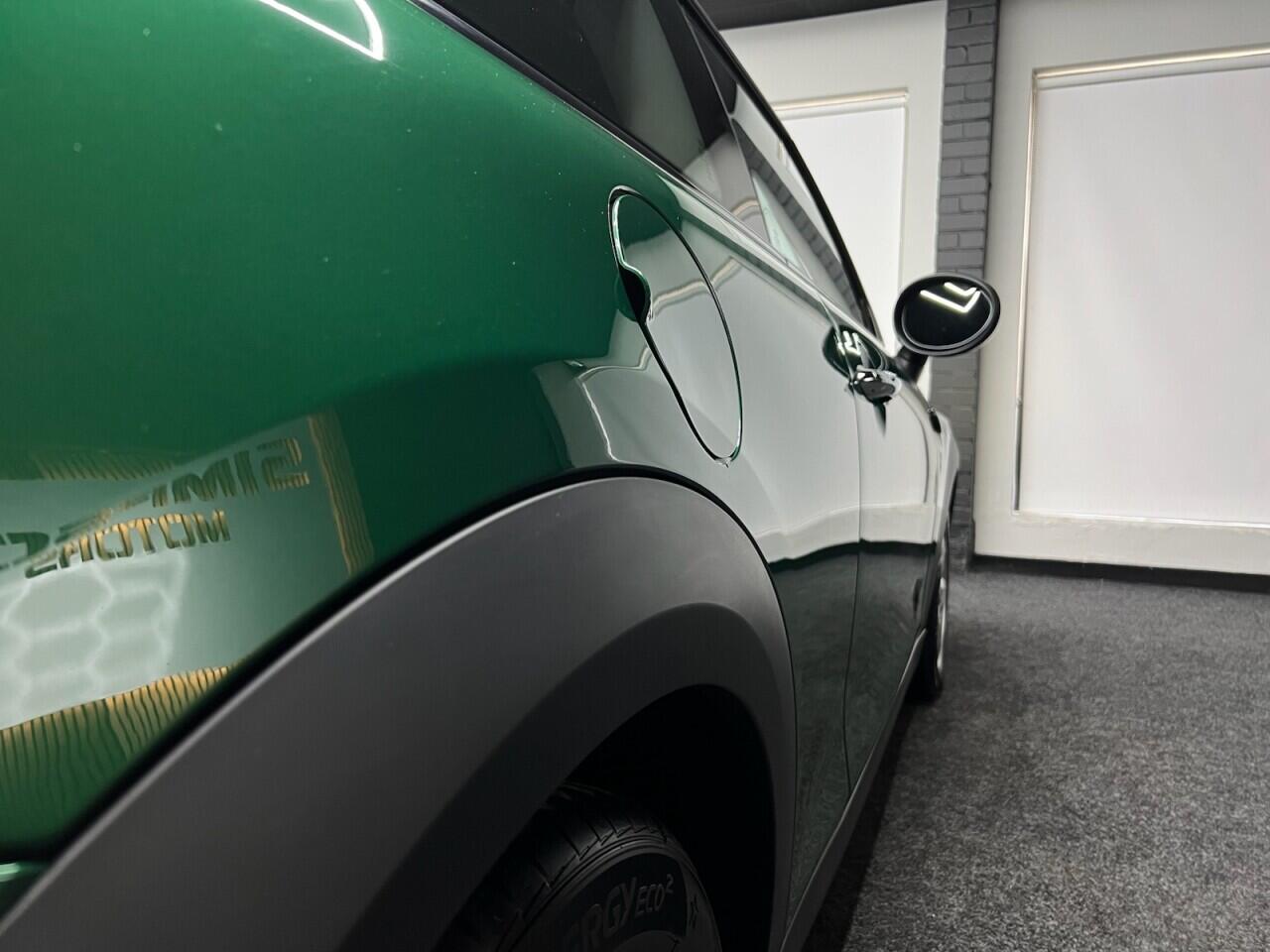 Mini Hatch view 13