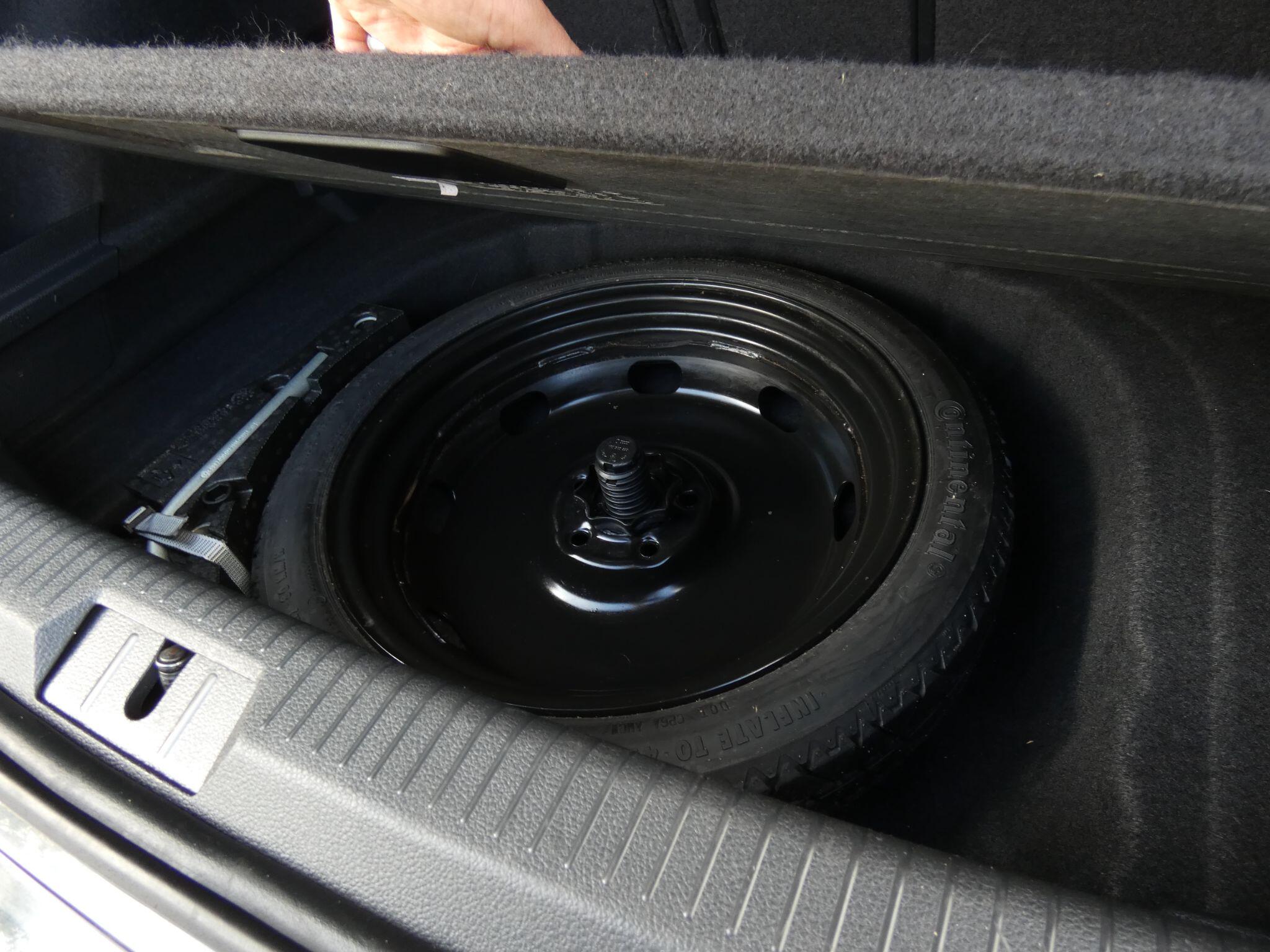 Volkswagen Golf view 33