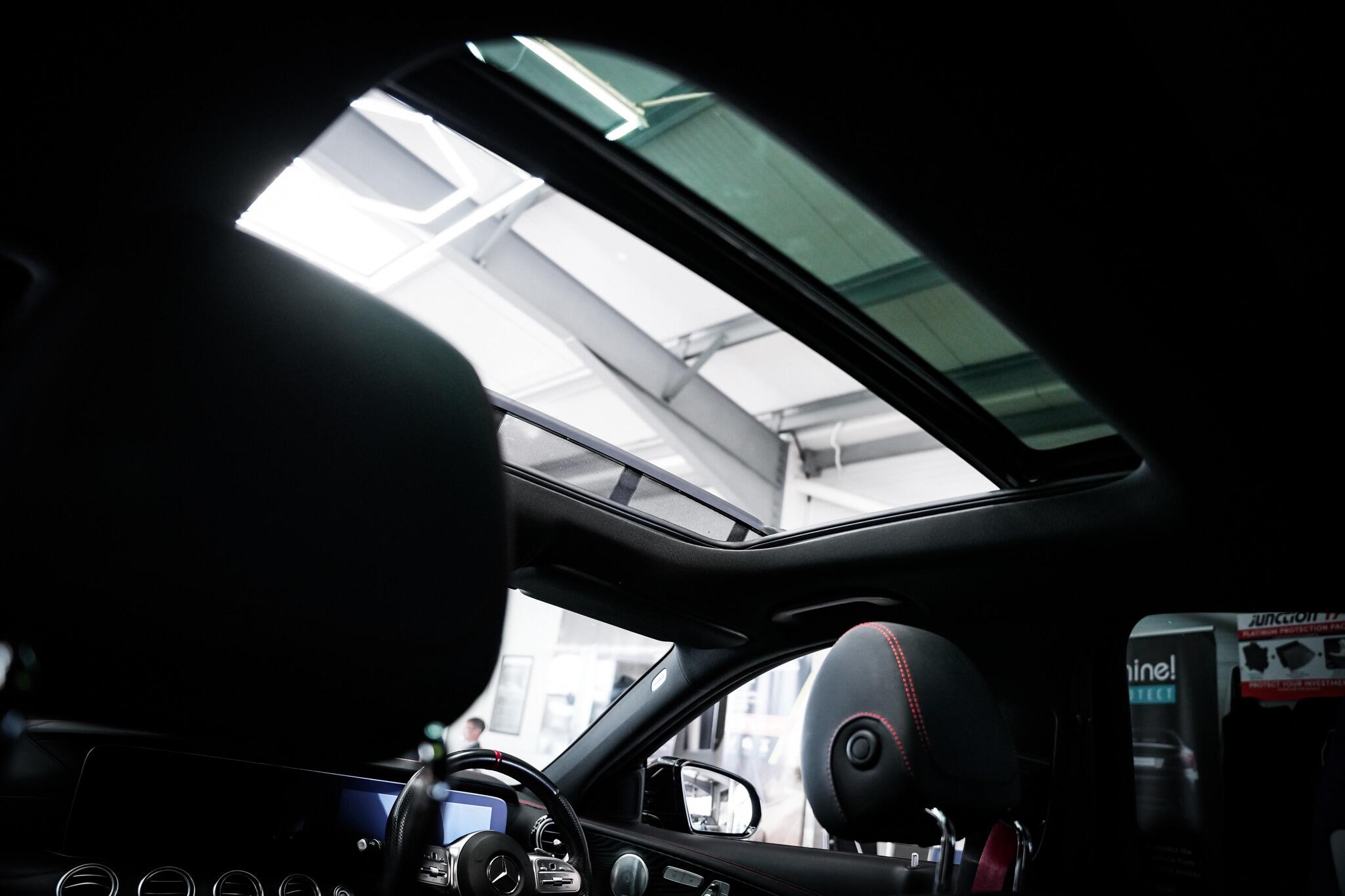 Mercedes-Benz E-Class view 9