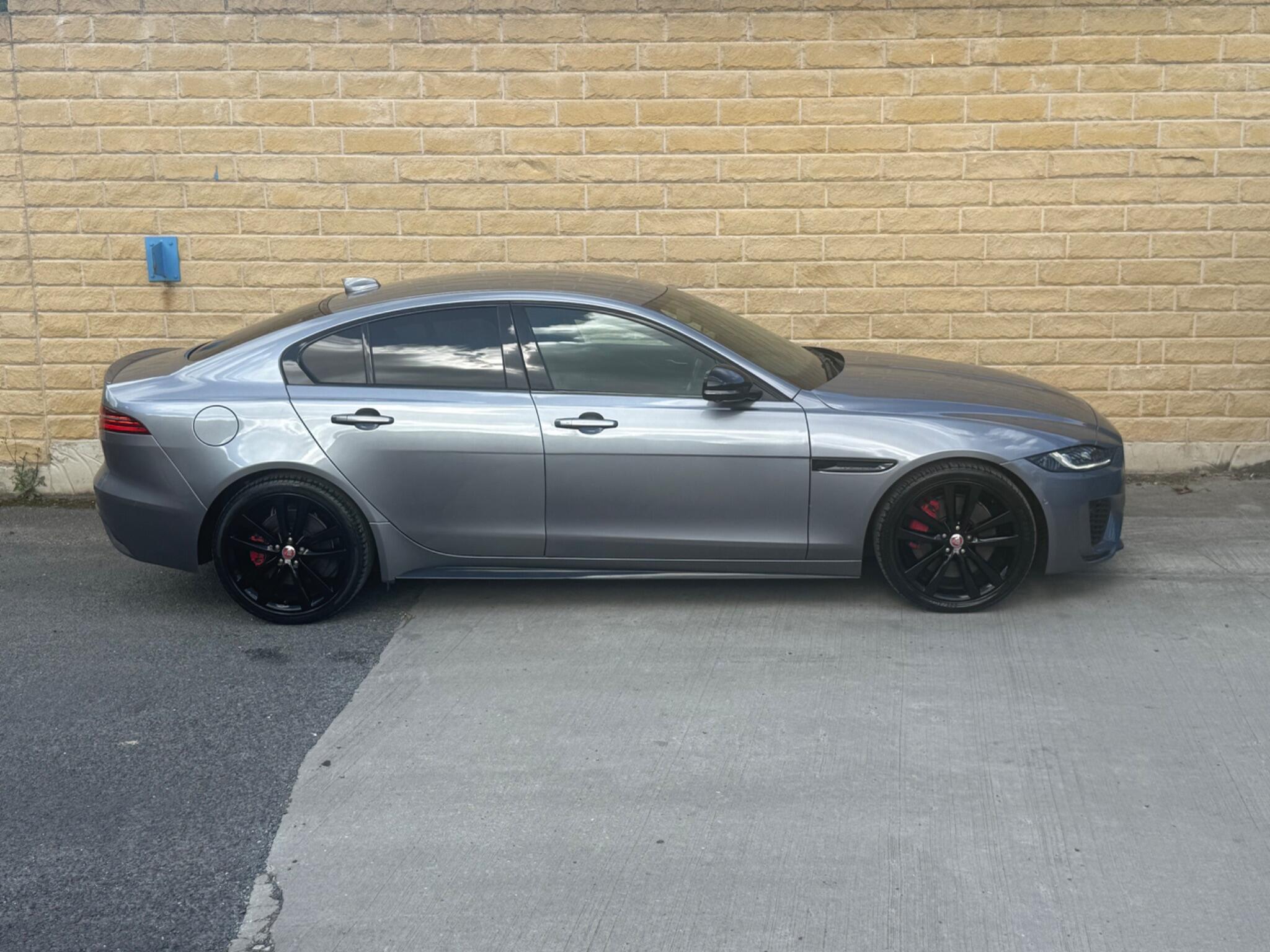 Jaguar XE view 8