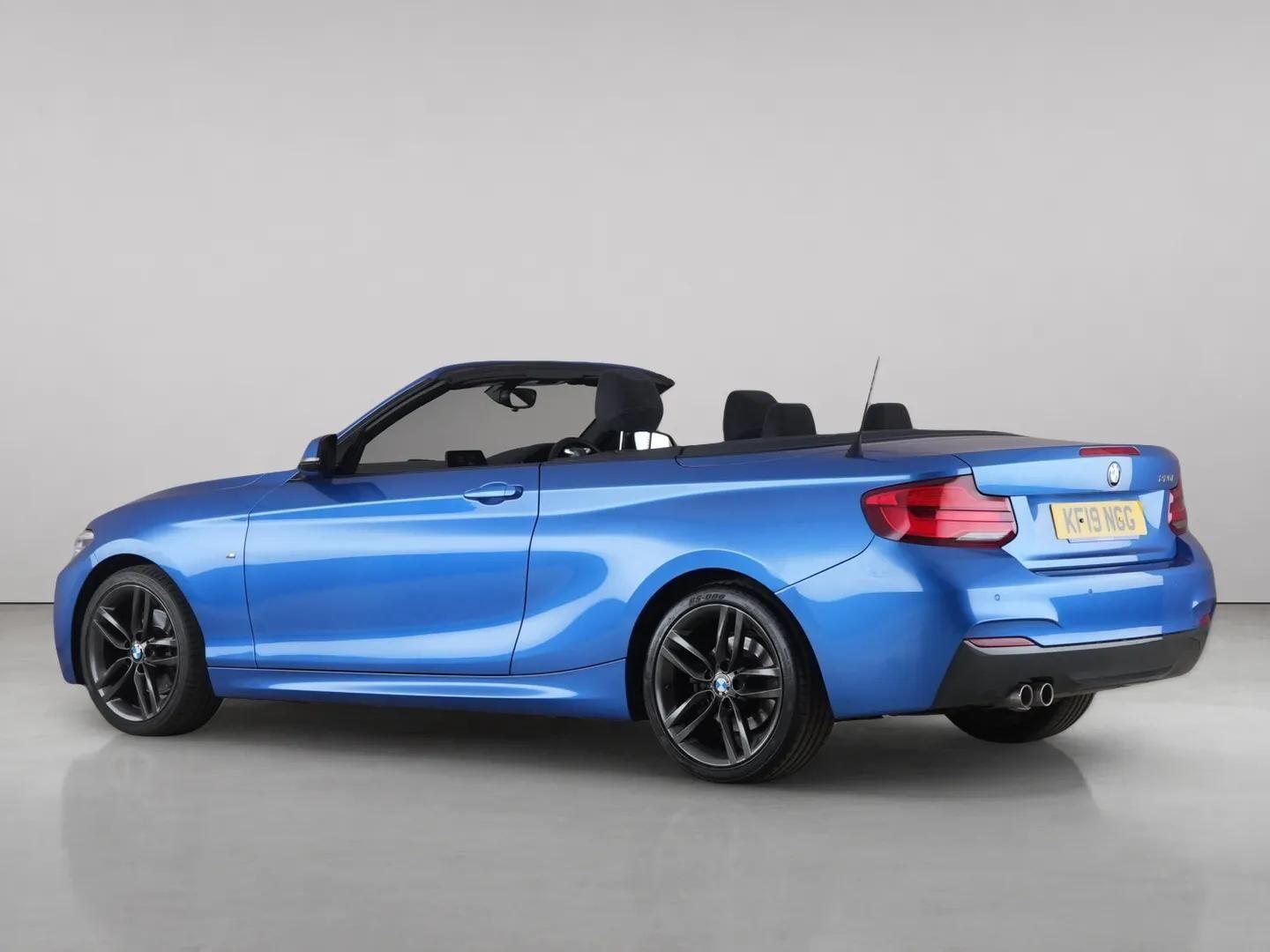 BMW 2 Series view 9