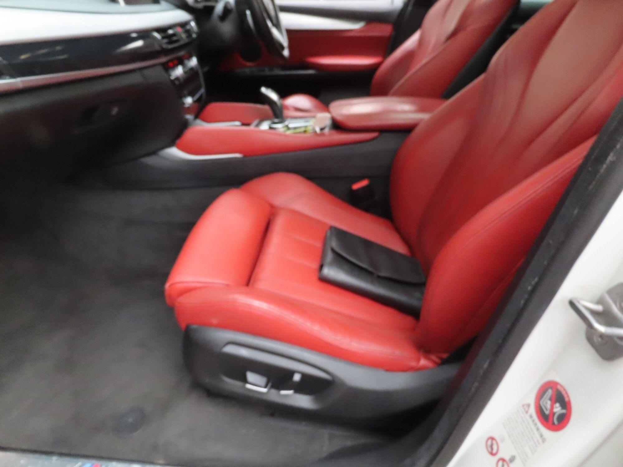 BMW X6 view 15