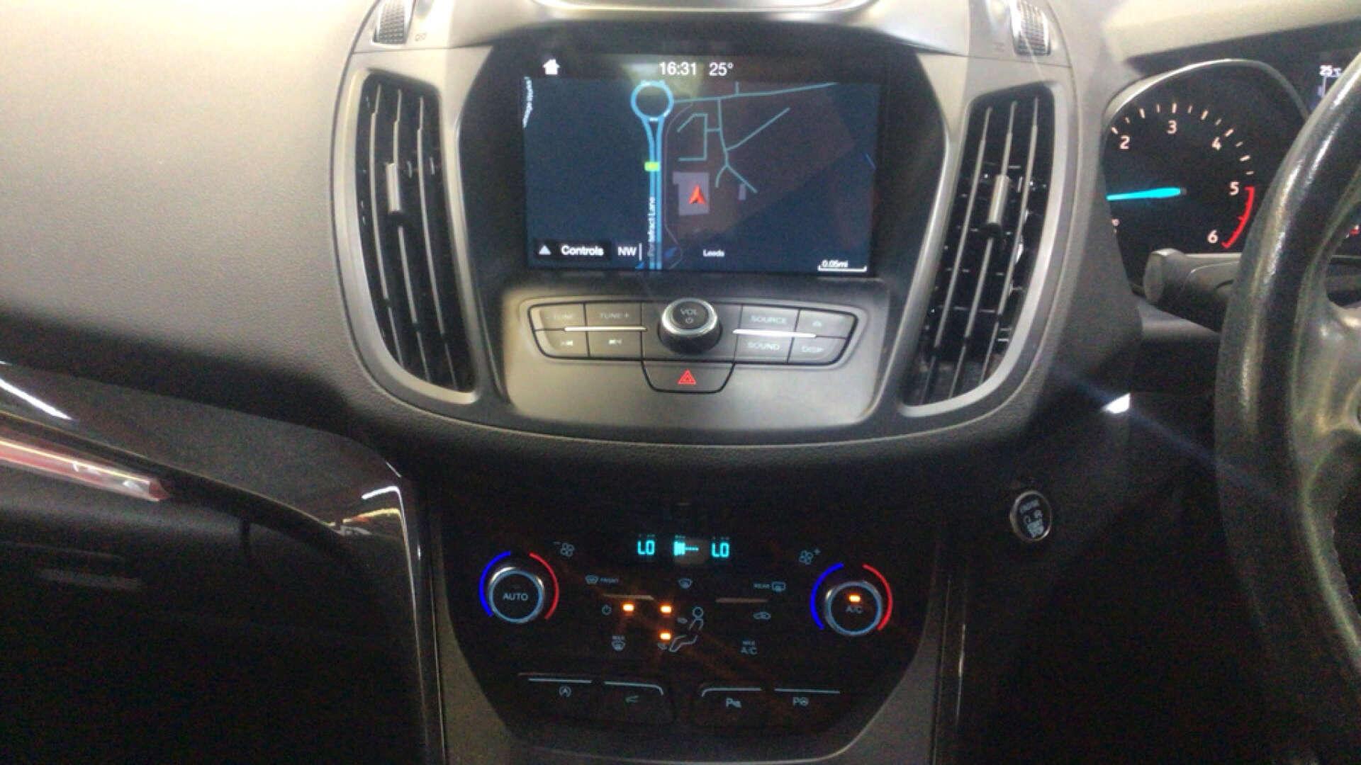Ford Kuga view 13