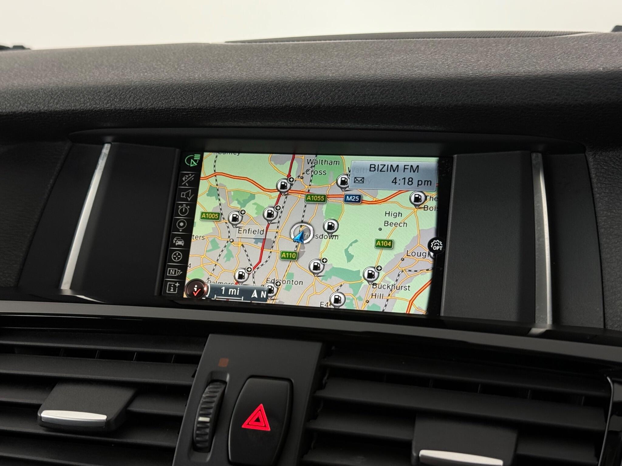 BMW X4 view 25