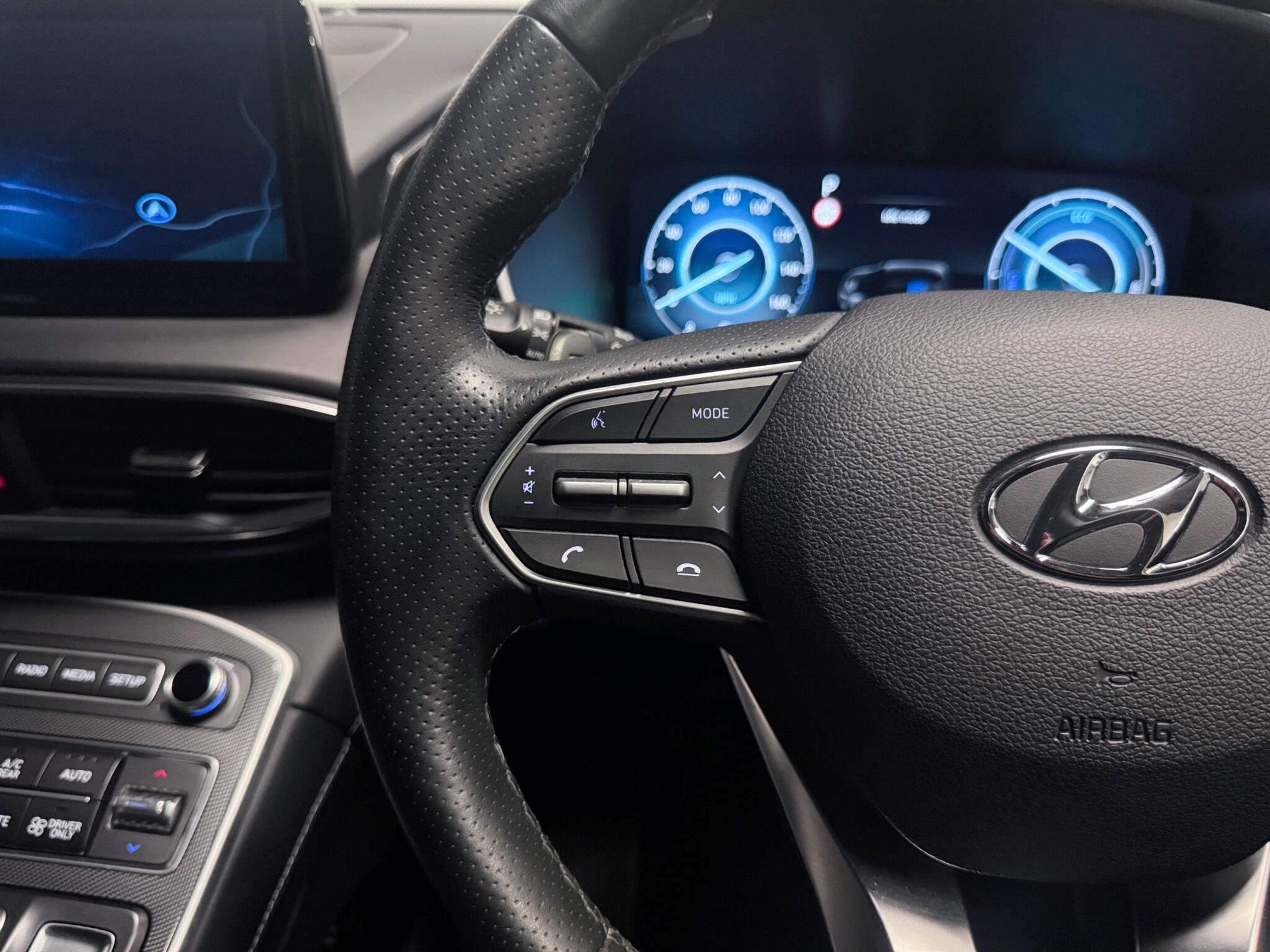 Hyundai Santa Fe view 18