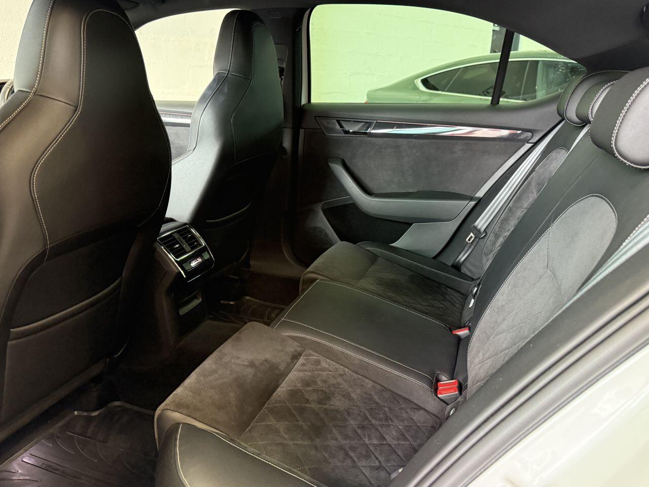 Skoda Superb view 60