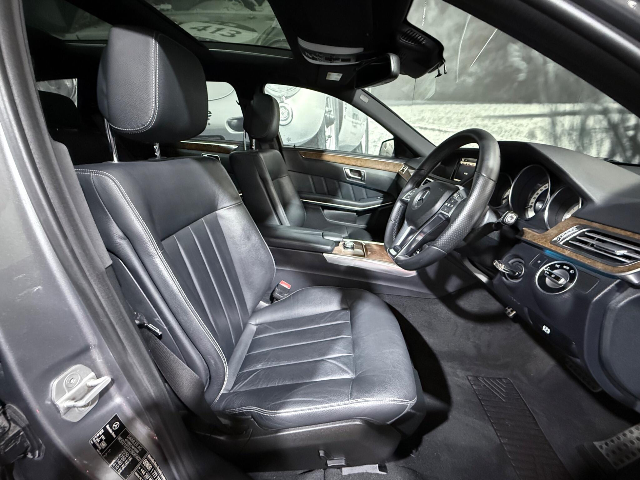 Mercedes-Benz E-Class view 10