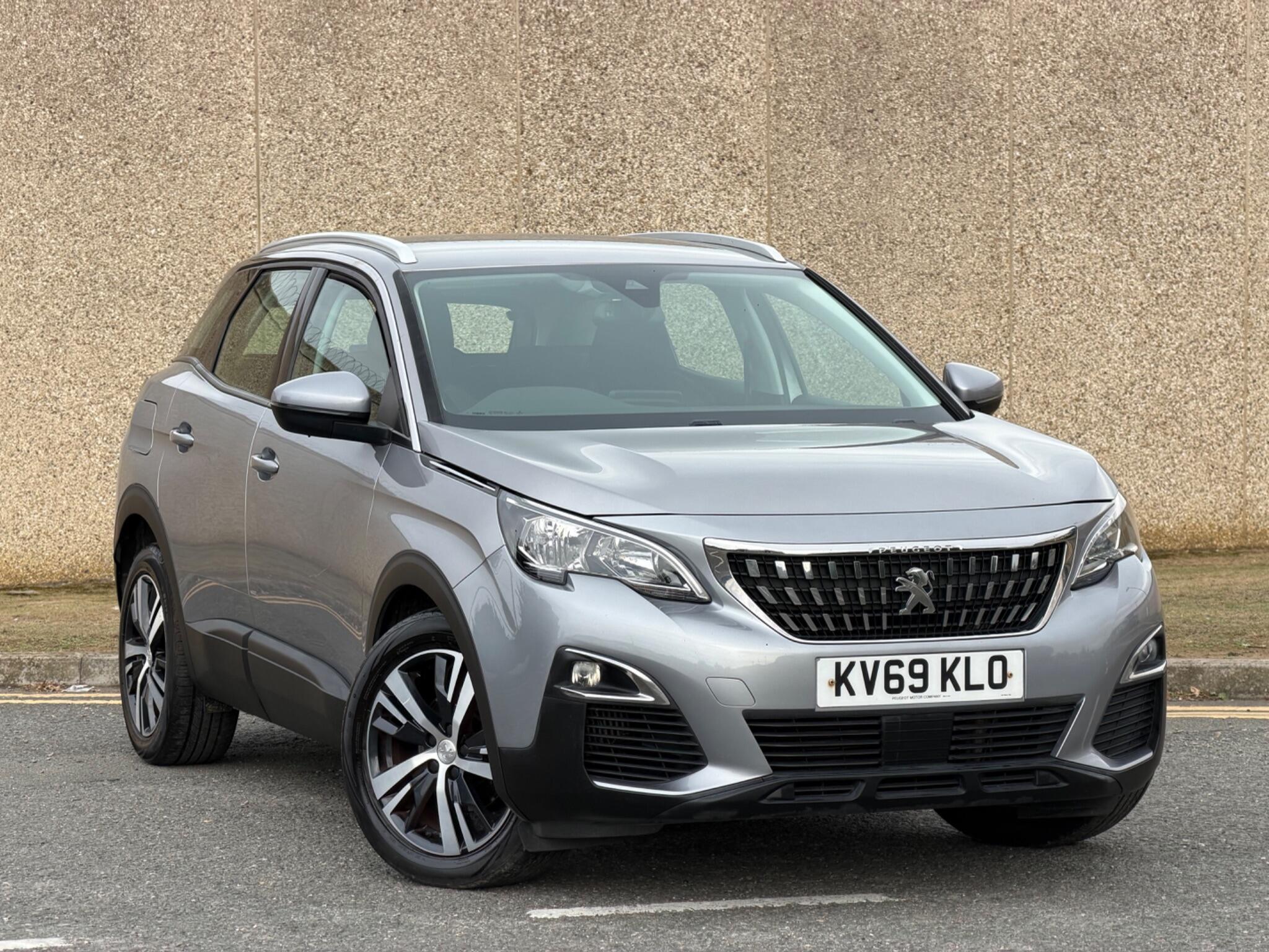 Peugeot 3008 main image