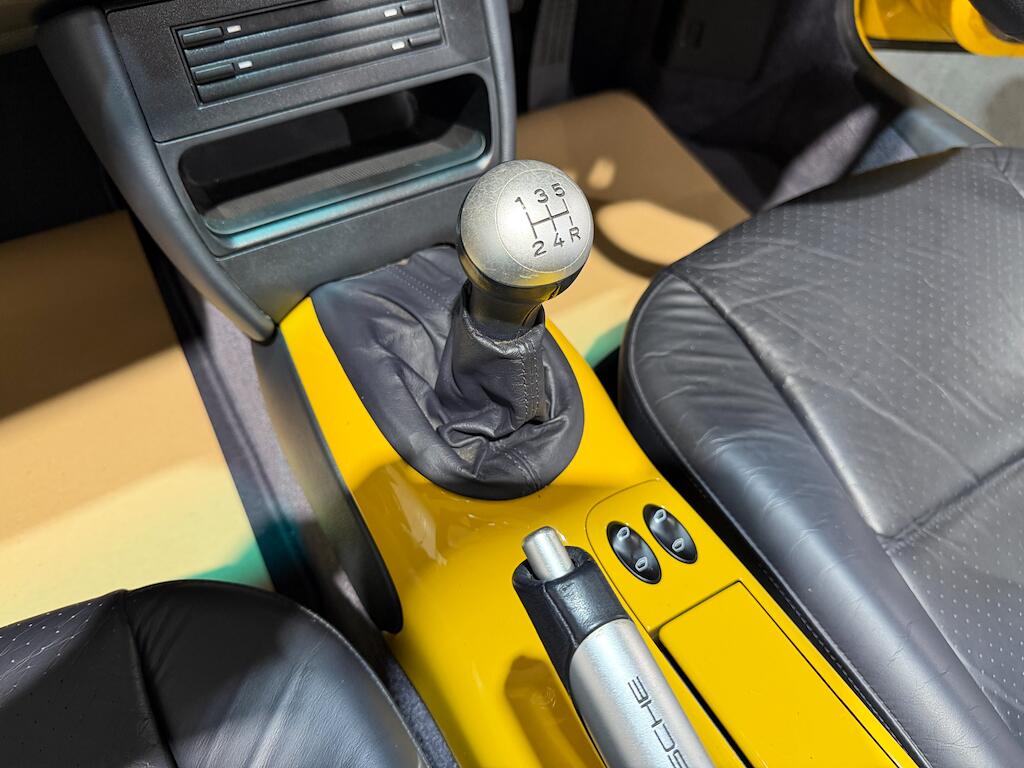 Porsche Boxster view 11