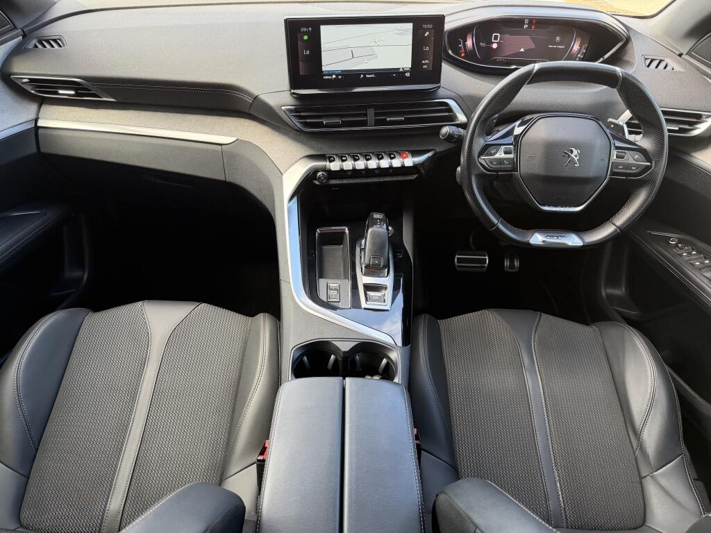Peugeot 3008 view 8