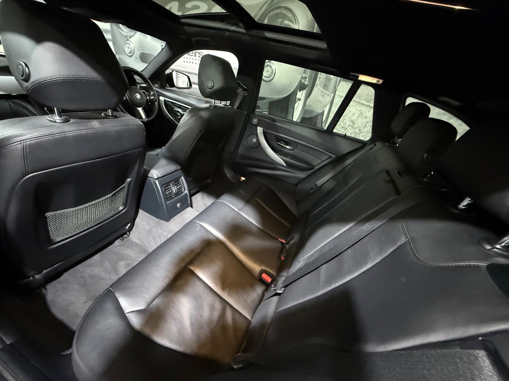 BMW 3 Series view 14