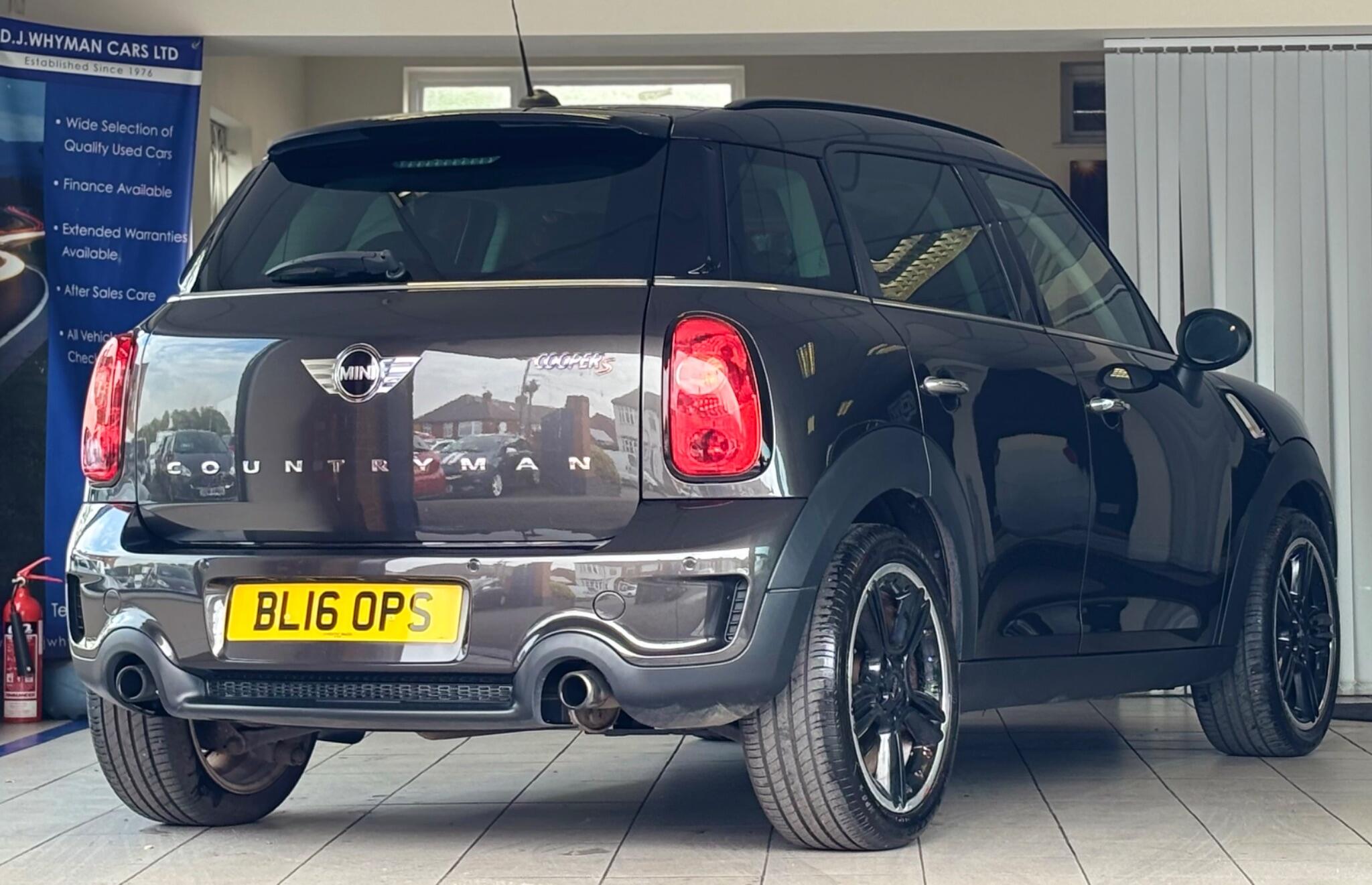 Mini Countryman view 8