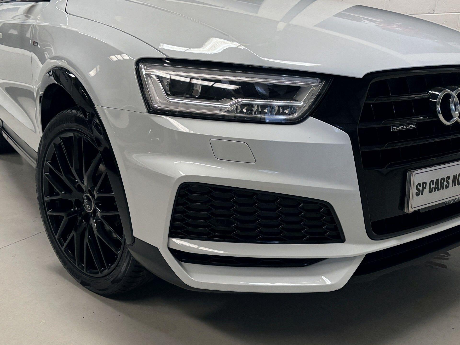 Audi Q3 view 20