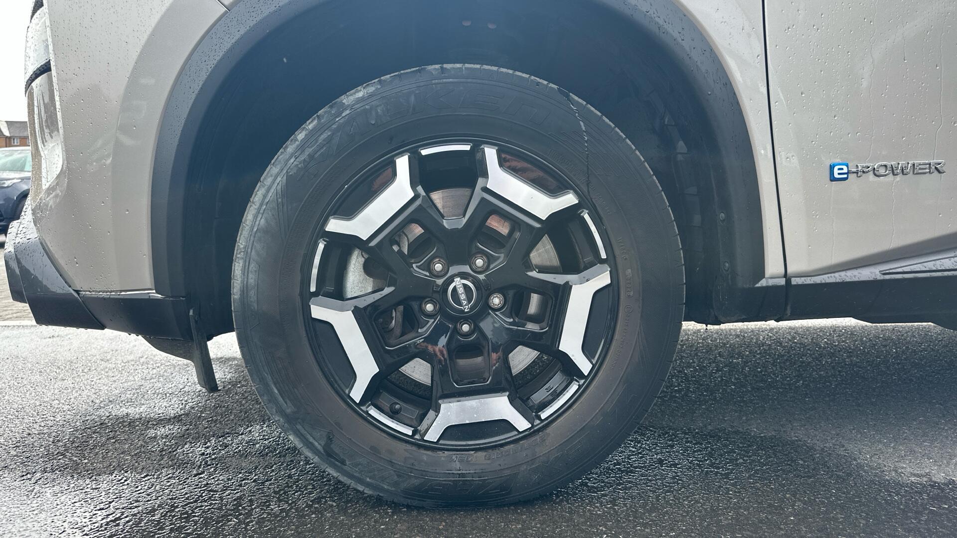 Nissan X-Trail view 26