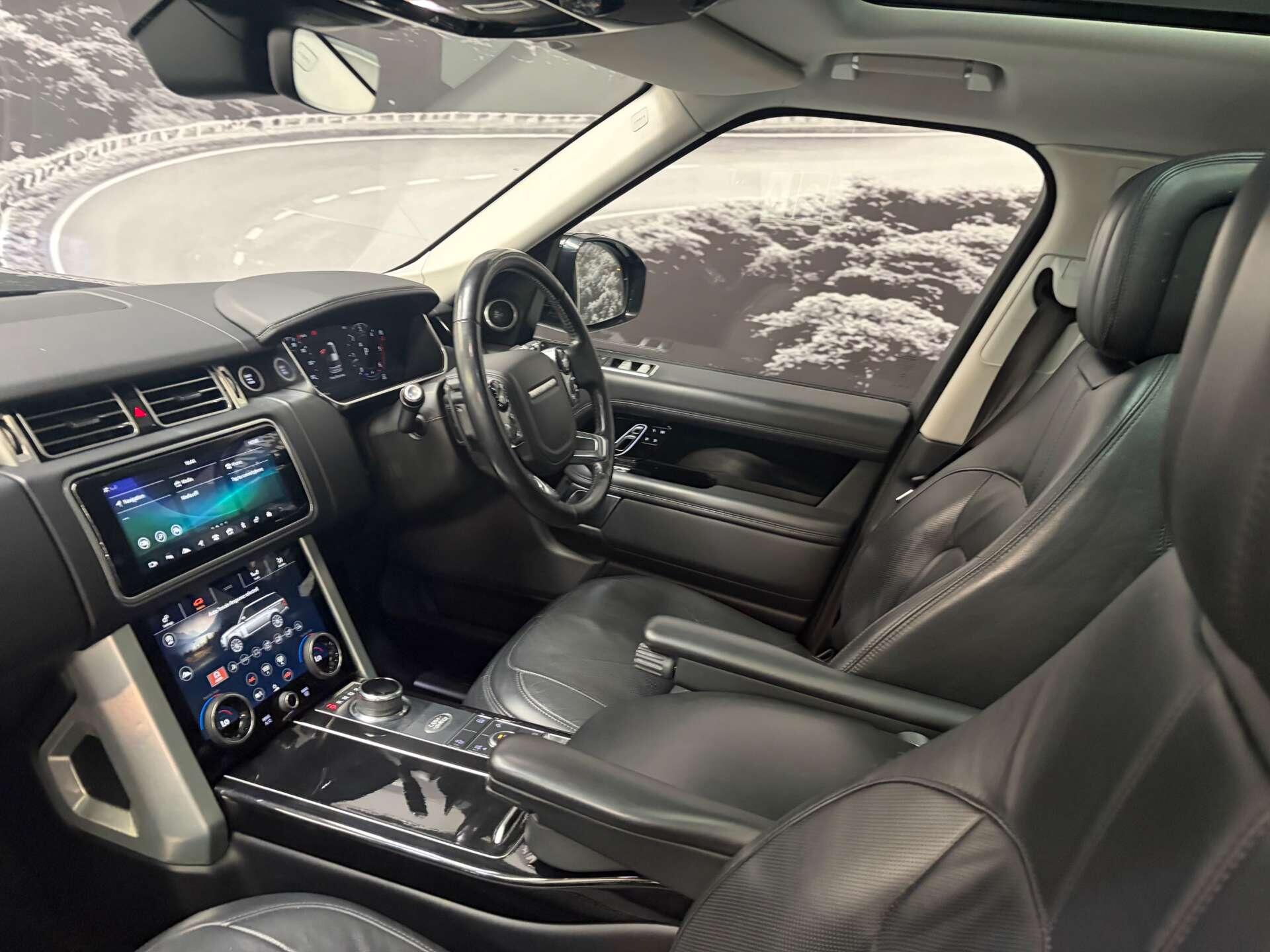 Land Rover Range Rover view 11