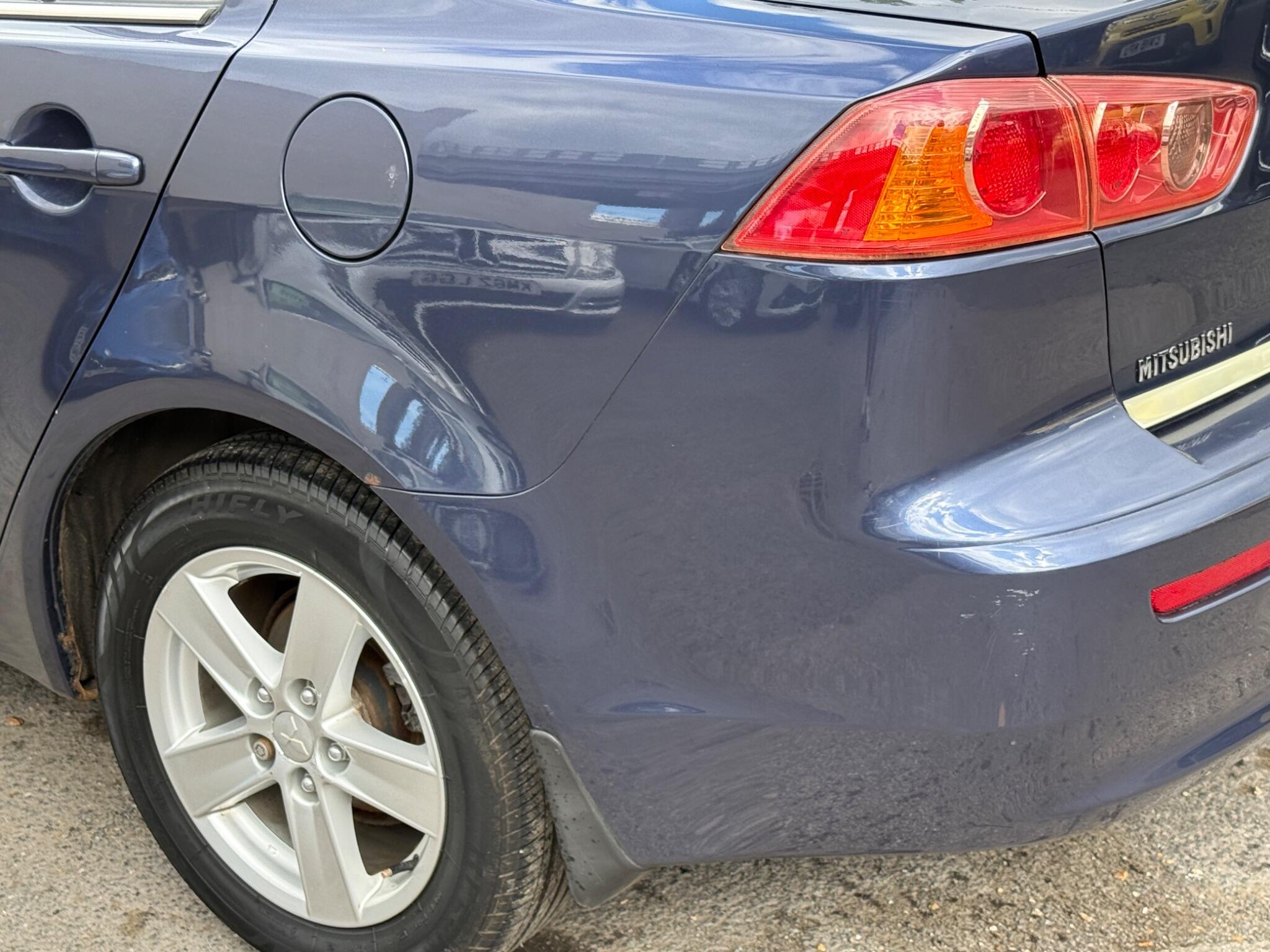 Mitsubishi Lancer - Image 24