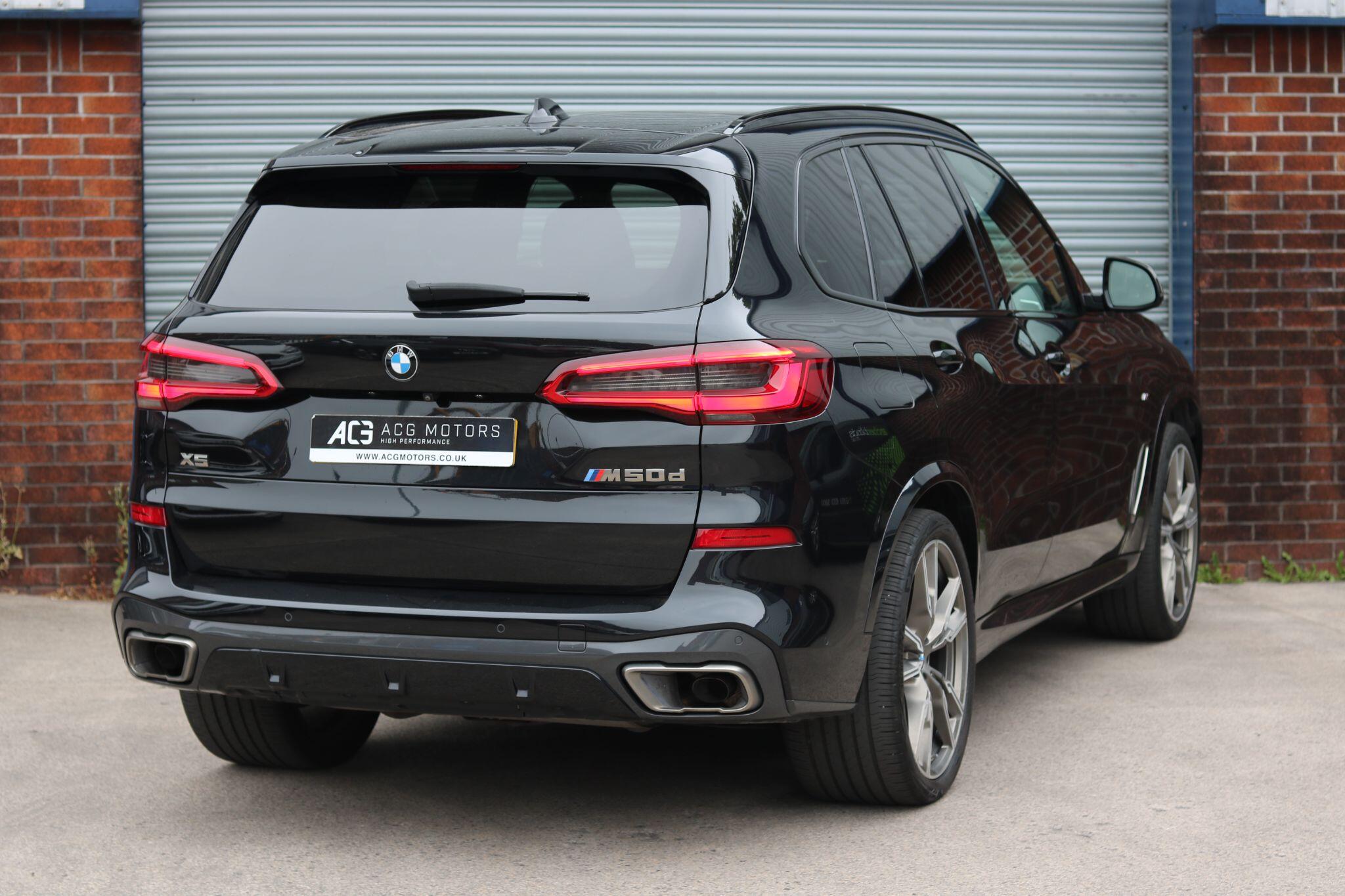 BMW X5 view 5