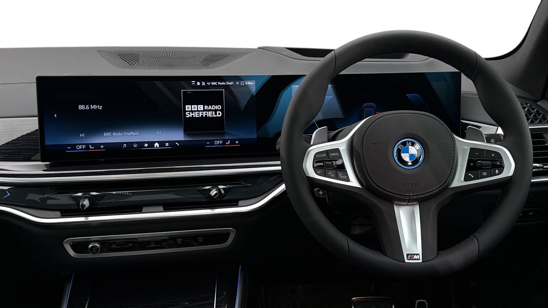 BMW X5 view 5