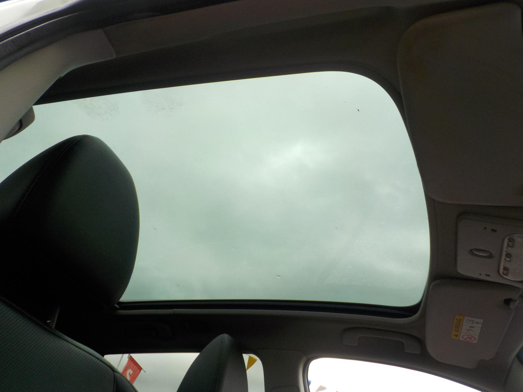 Nissan Qashqai 1.6 dCi Tekna 2WD Euro 5 (s/s) 5dr