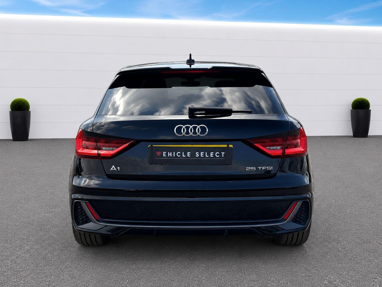 Audi A1 view 3