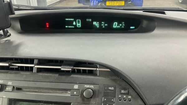 Toyota Prius view 12