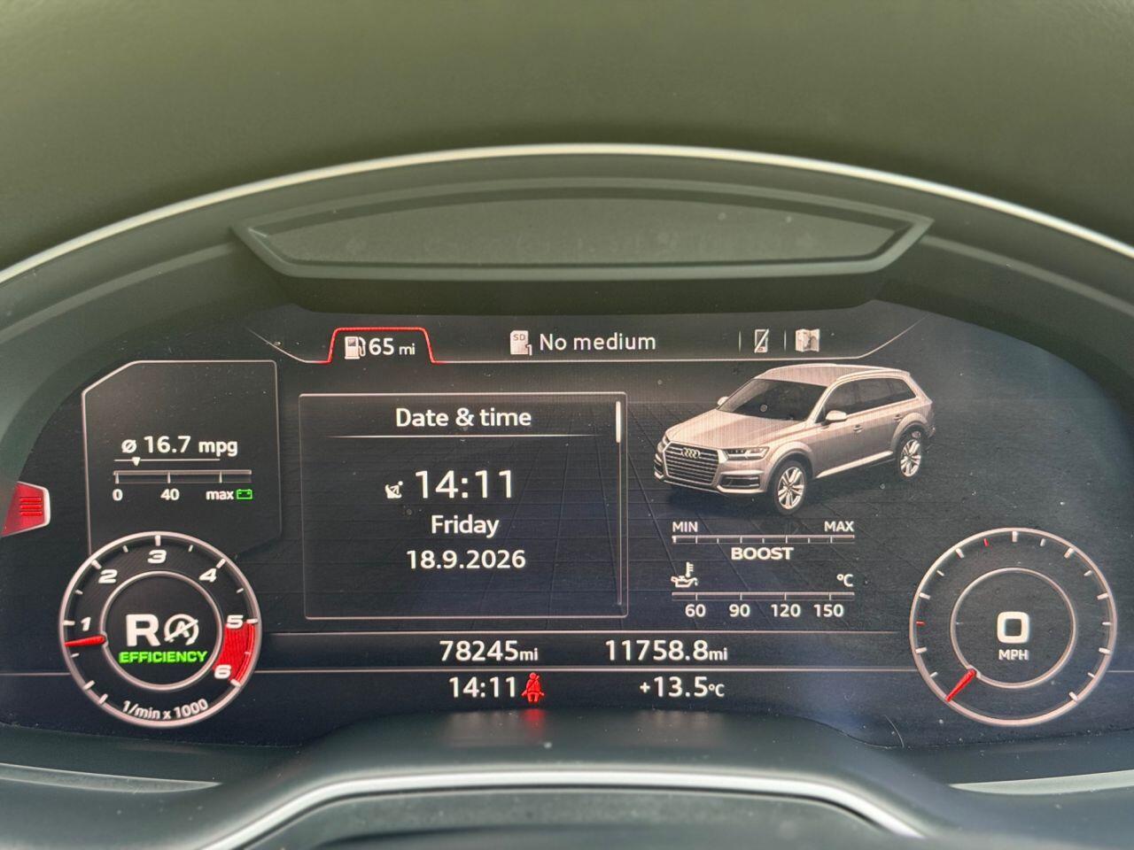 Audi SQ7 view 30
