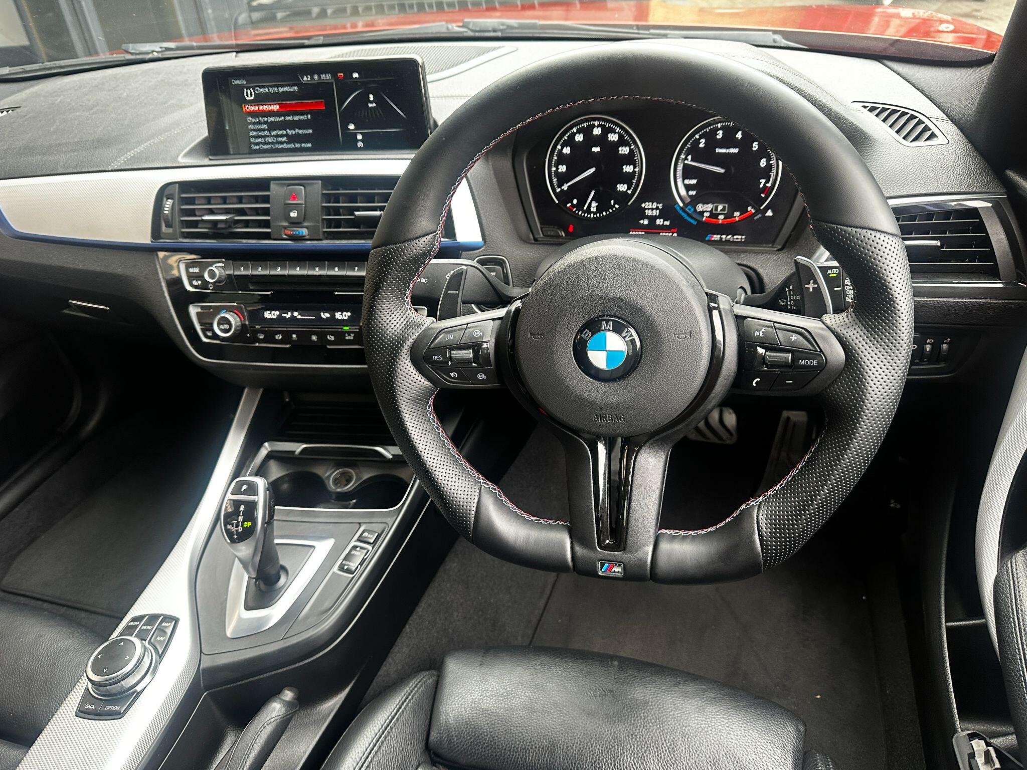 BMW 1 Series view 5