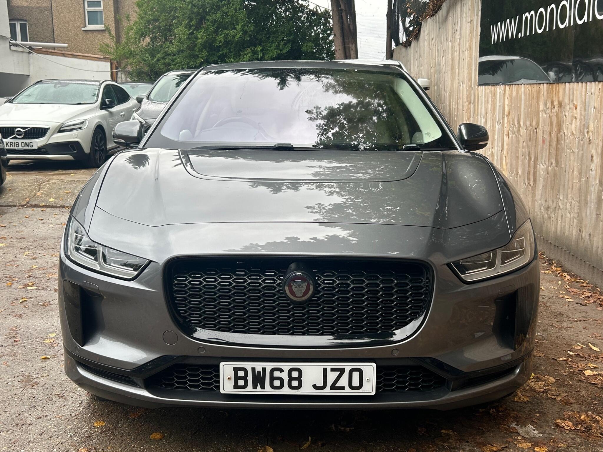 Jaguar I-Pace view 21