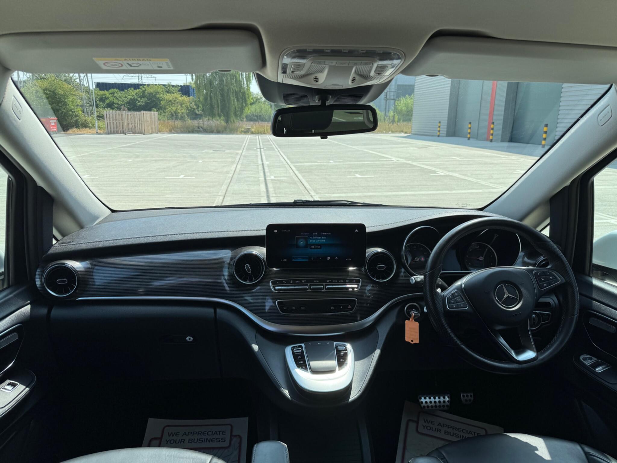 Mercedes-Benz V Class view 16