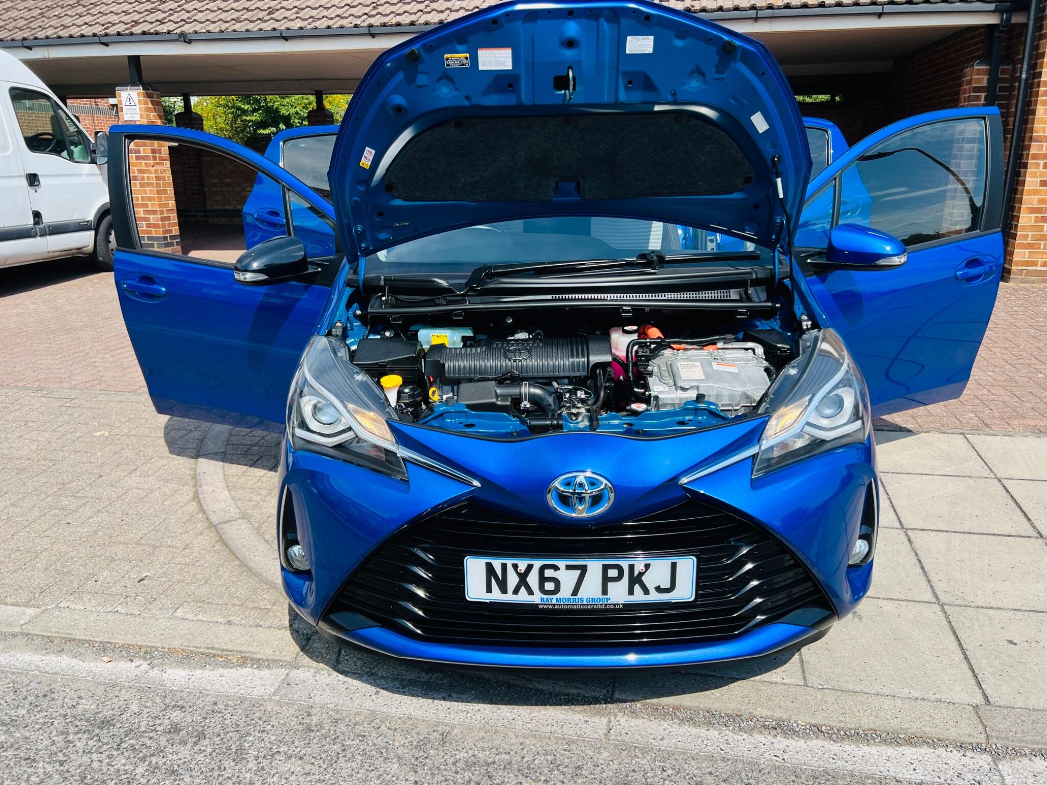 Toyota Yaris view 2