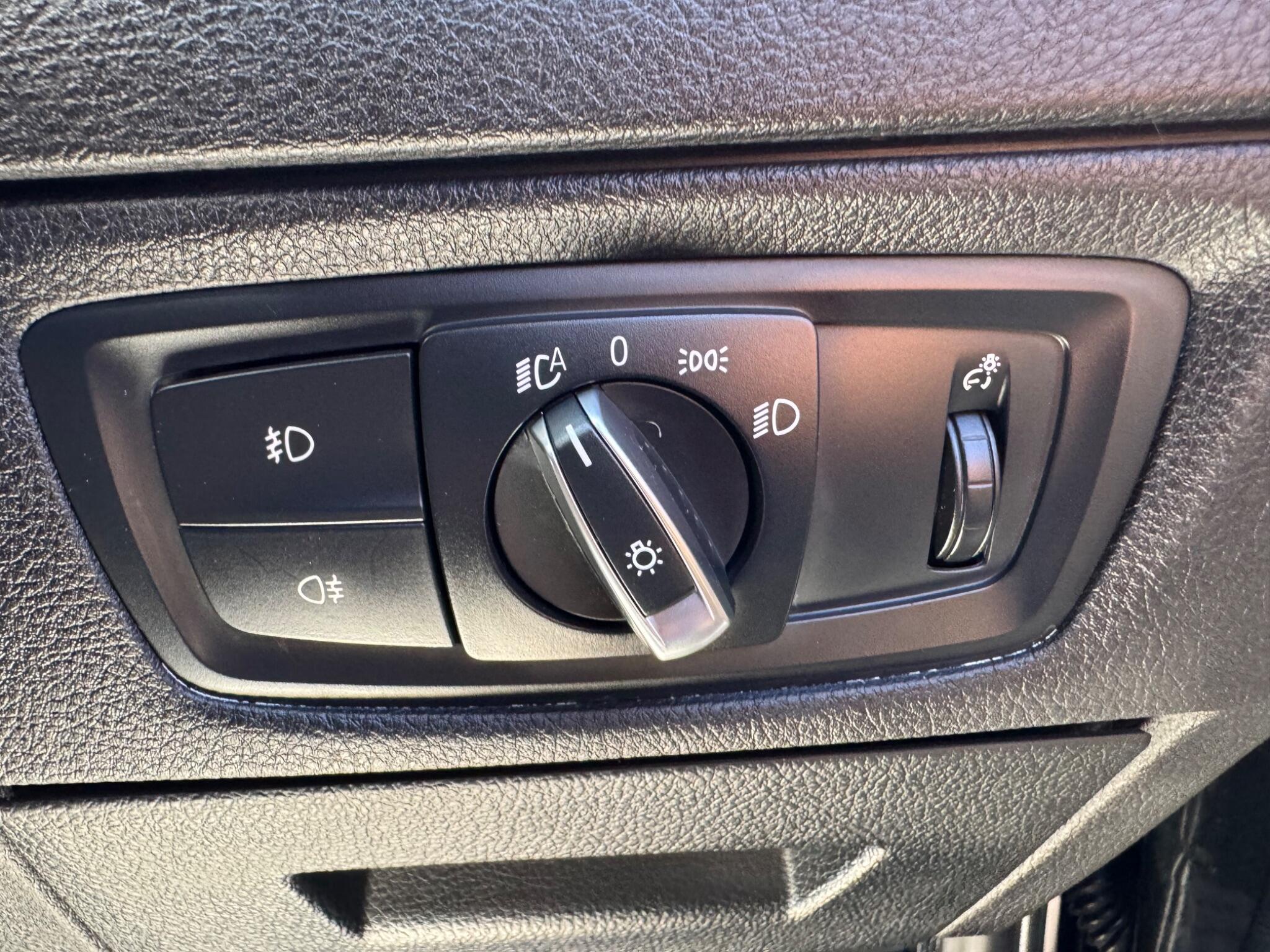 BMW 1 Series view 25