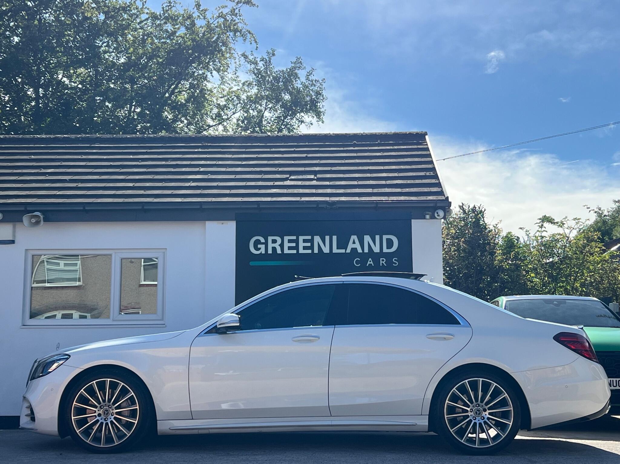 Mercedes-Benz S-Class view 24