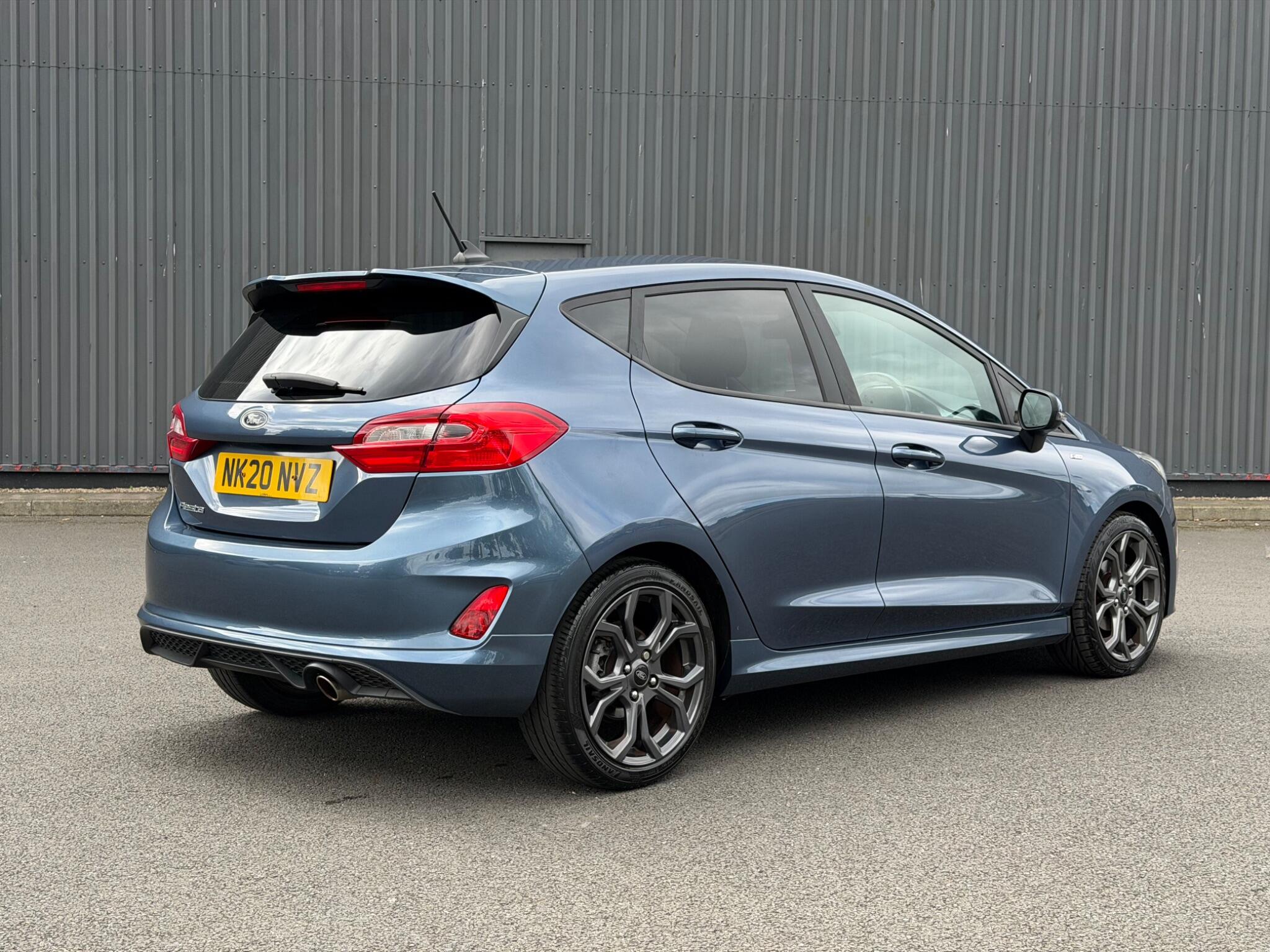 Ford Fiesta view 5